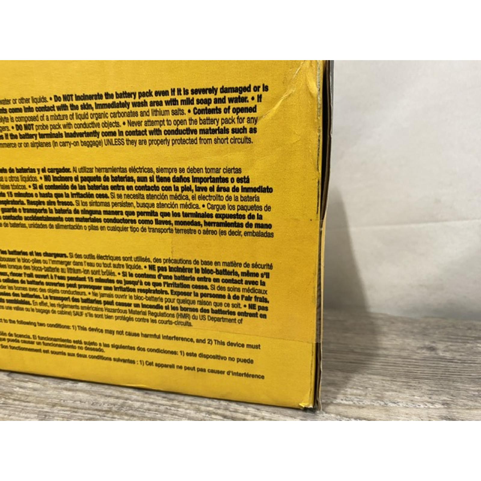 NEW - DEWALT 20V MAX Lithium-Ion Battery Kit with 5.0Ah and 2.0Ah Battery and Charger