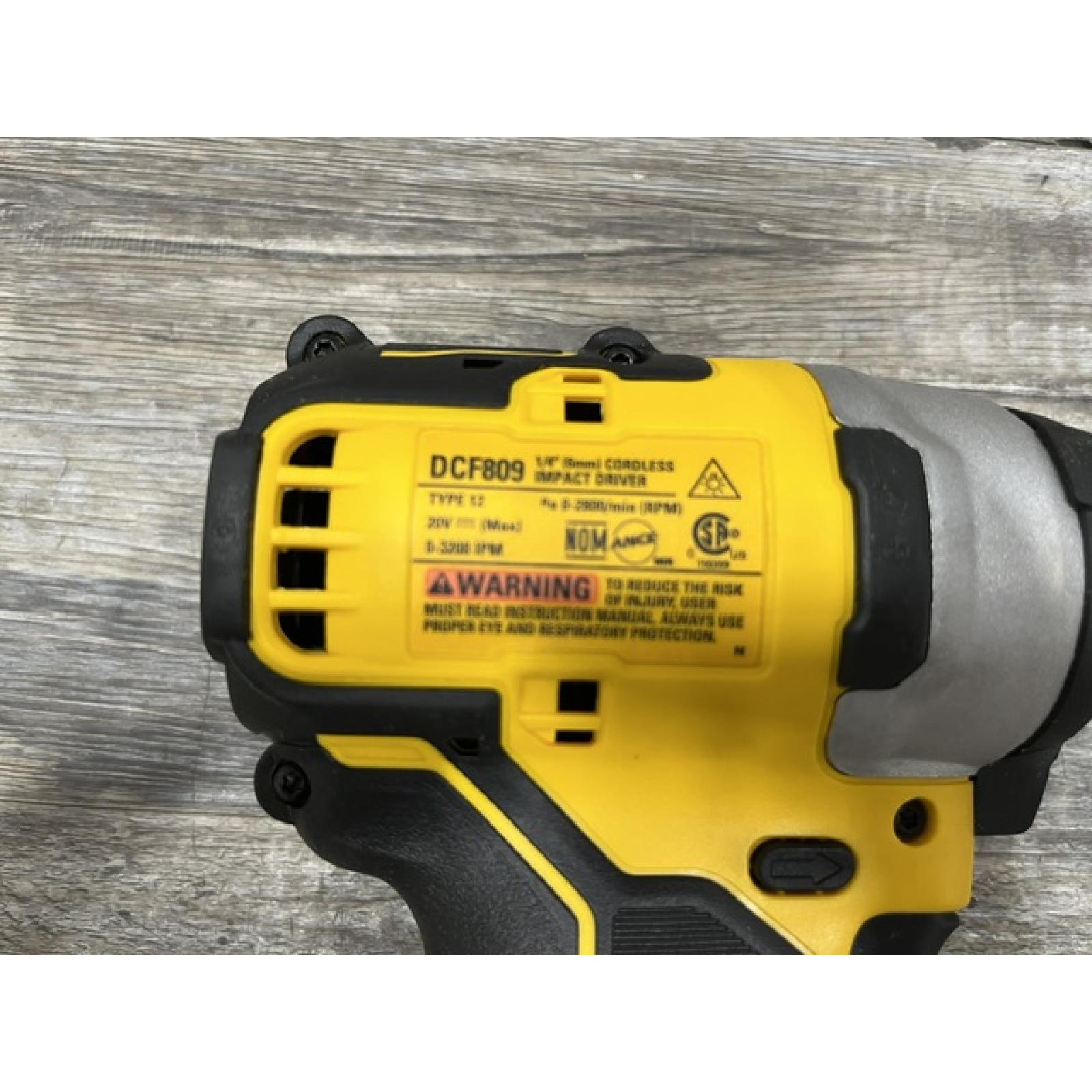 AS-IS DEWALT Atomic 20V Max Lithium-Ion Brushless Cordless Compact 1/4 in. Impact Driver Kit