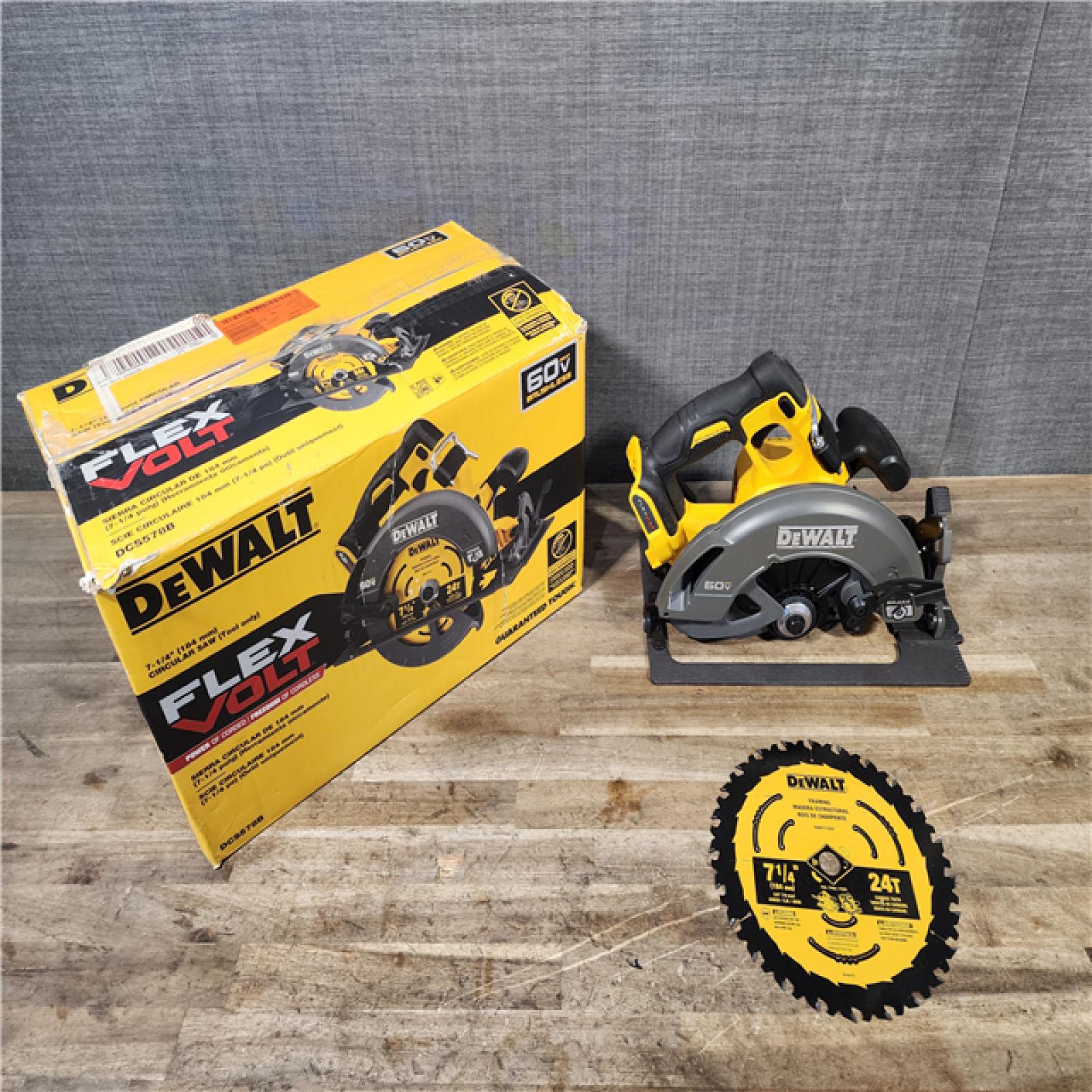 HOUSTON LOCATION - AS-IS DeWALT Flexvolt Max 7-1/4 60V Brushless Circular Saw (Tool Only)