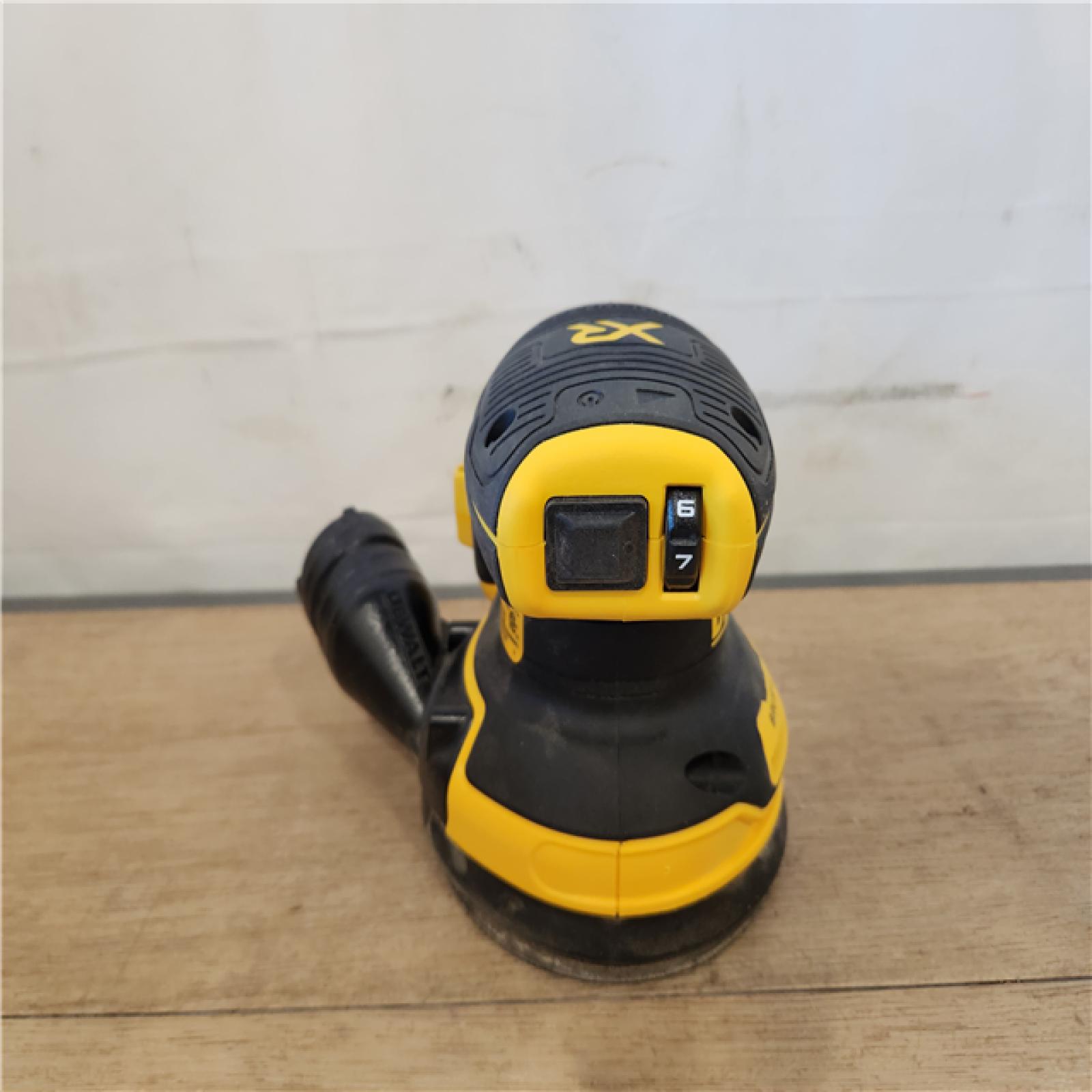 AS-IS- 20V MAX XR Cordless Brushless 5 in. Random Orbital Sander (Tool Only)