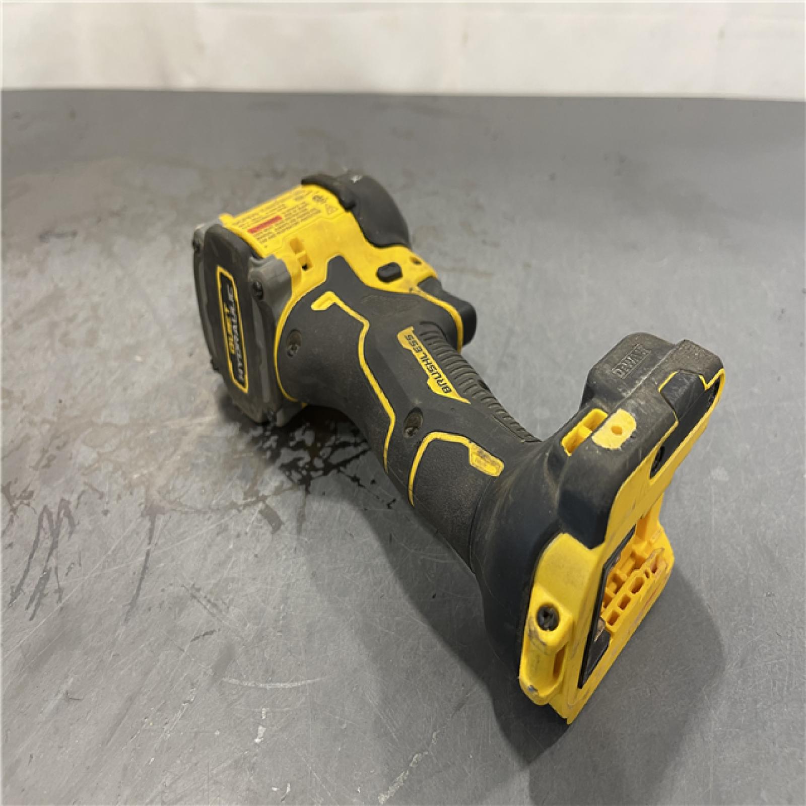 AS-IS - DEWALT 20V MAX* XR Brushless Cordless 1/4 Quiet Hydraulic Impact Driver