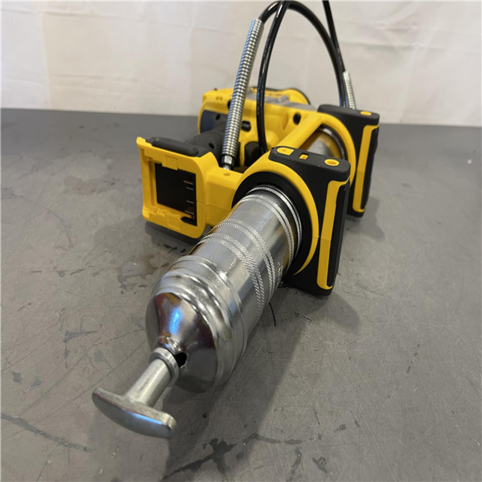 AS-IS - DEWALT 20-Volt MAX Cordless Grease Gun