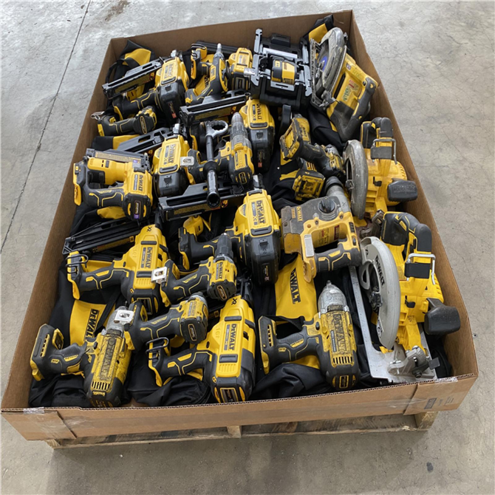 Houston Location AS IS - Tool Pallet