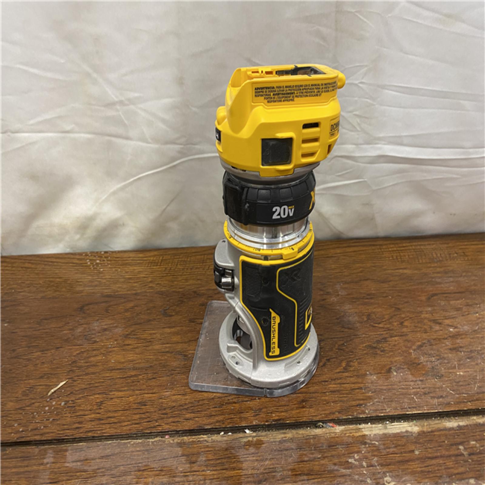 AS-IS Dewalt 20V MAX XR Brushless Cordless Compact Router (Tool Only)