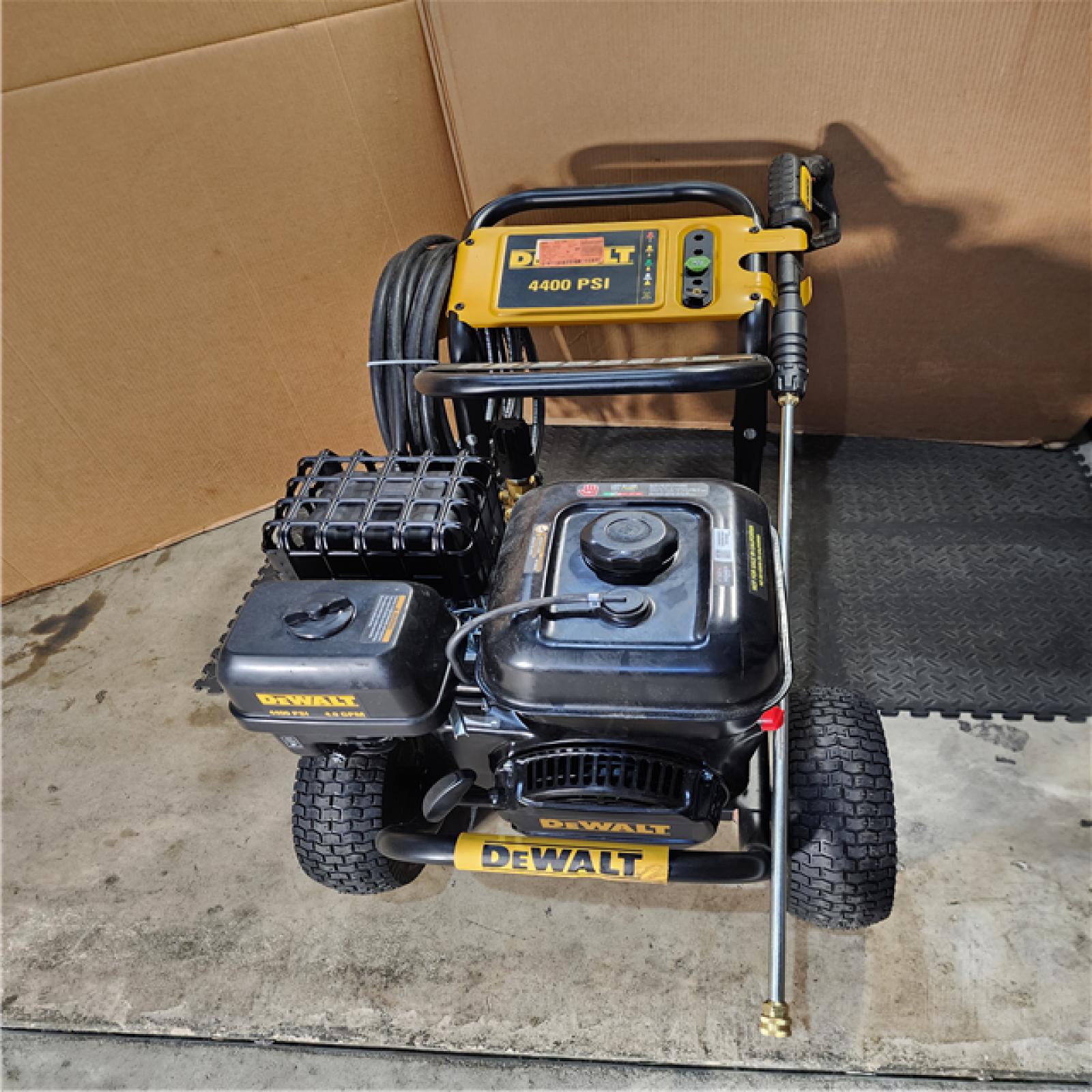 HOUSTON LOCATION - AS-IS DEWALT 4400 PSI 4.0 GPM Cold Water Gas Pressure Washer