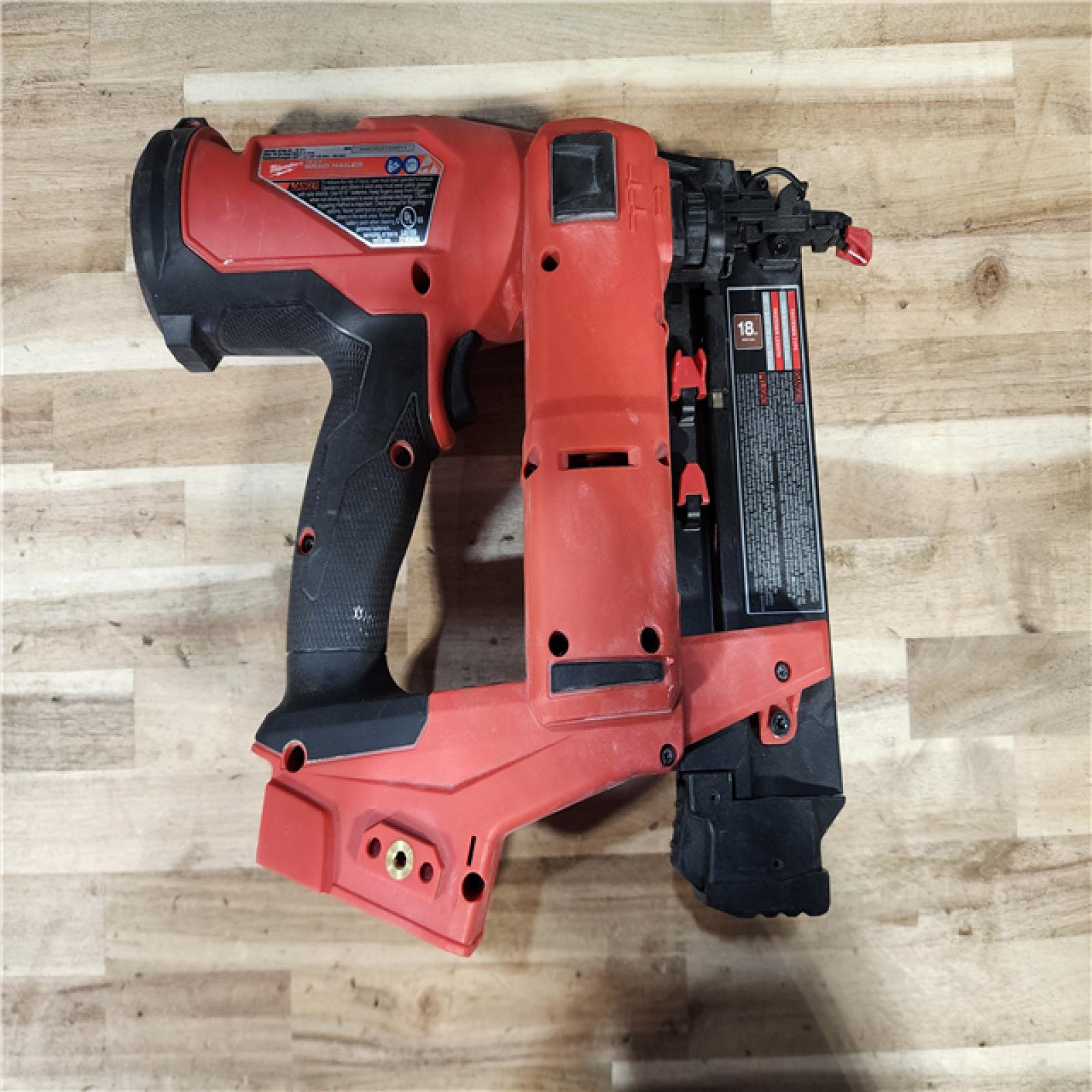 HOUSTON LOCATION - AS-IS Milwaukee  FUEL 18-Volt Lithium-Ion Brushless Cordless Gen II 18-Gauge Brad Nailer (Tool-Only)