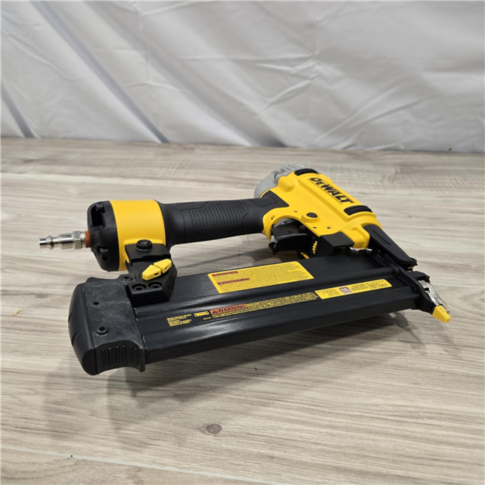 AS-IS DeWalt DWFP12233 18 Gauge Precision Point Brad Nailer with Selectable Trigger