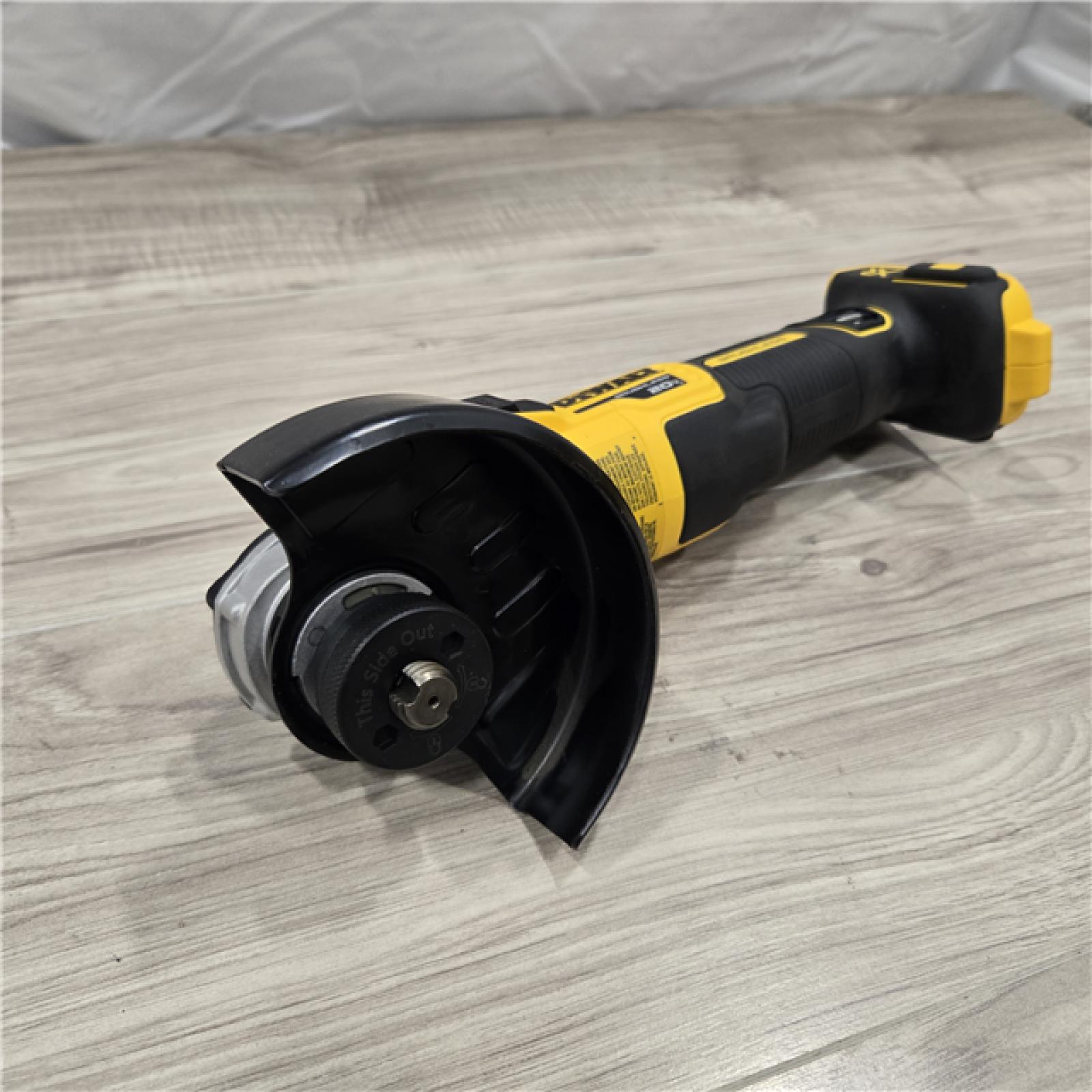 LIKE NEW! - DeWalt DCG405B 20V Max XR Small Angle Grinder (Tool Only)