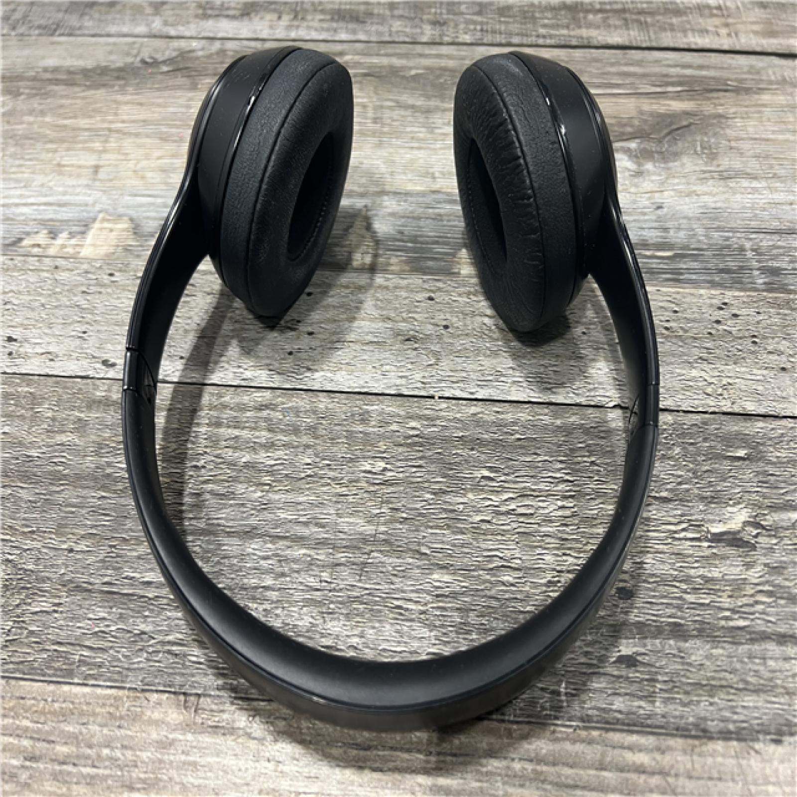 AS-IS Beats Solo3 Wireless On-Ear Headphones -Matte Black