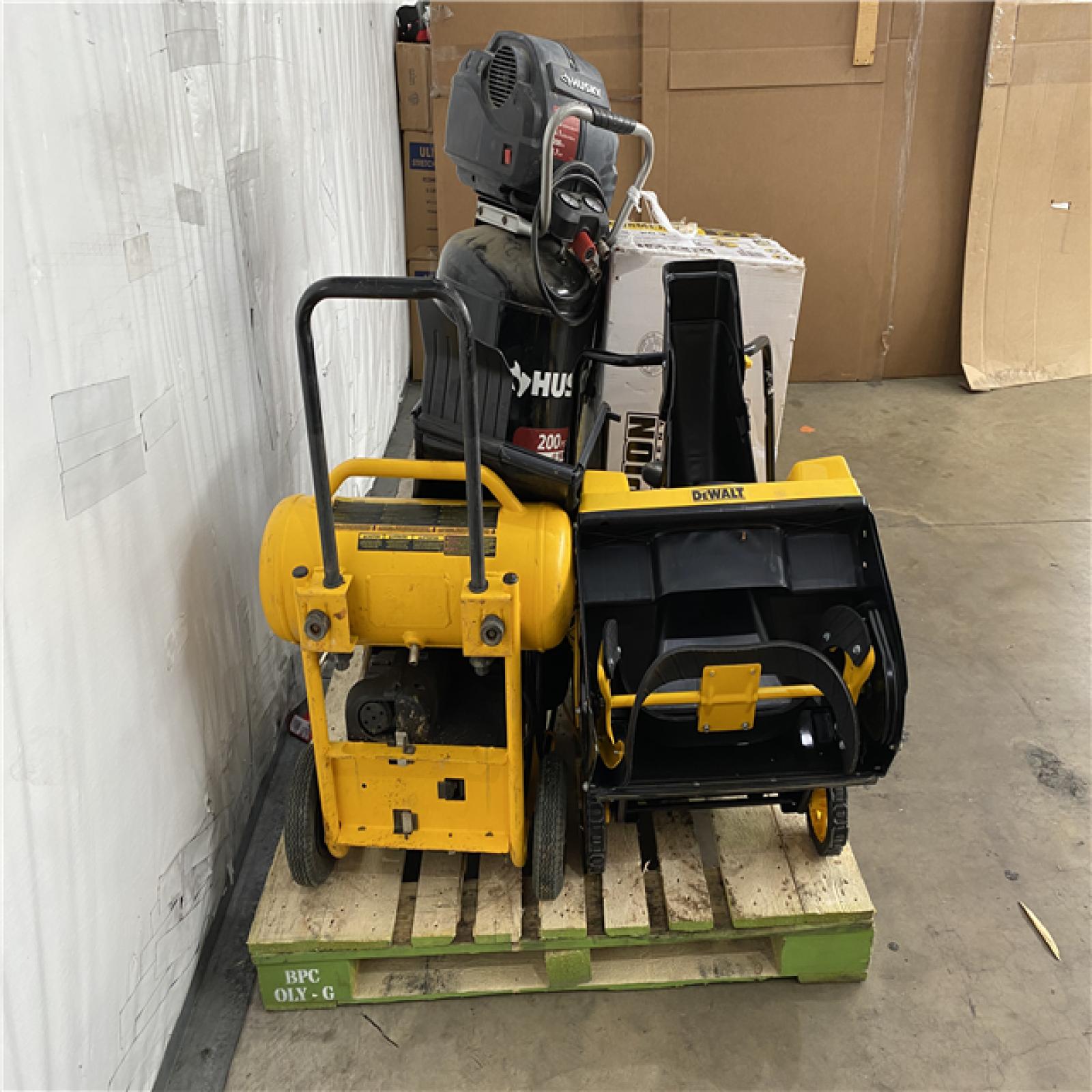 Houston Location AS IS - Tool Pallet