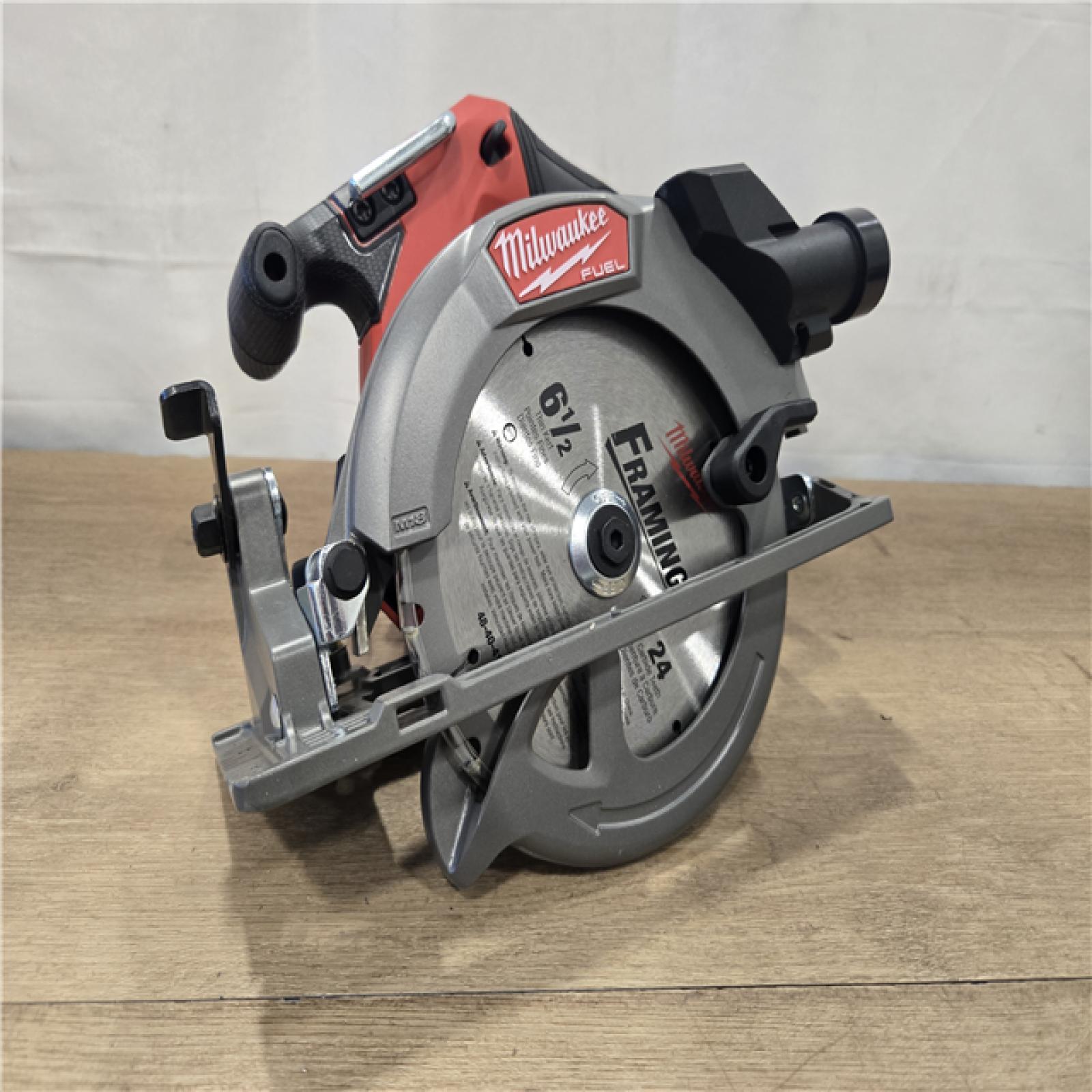 AS-IS Milwaukee M18 FUEL 18V Cordless 5-Tool Combo Kit