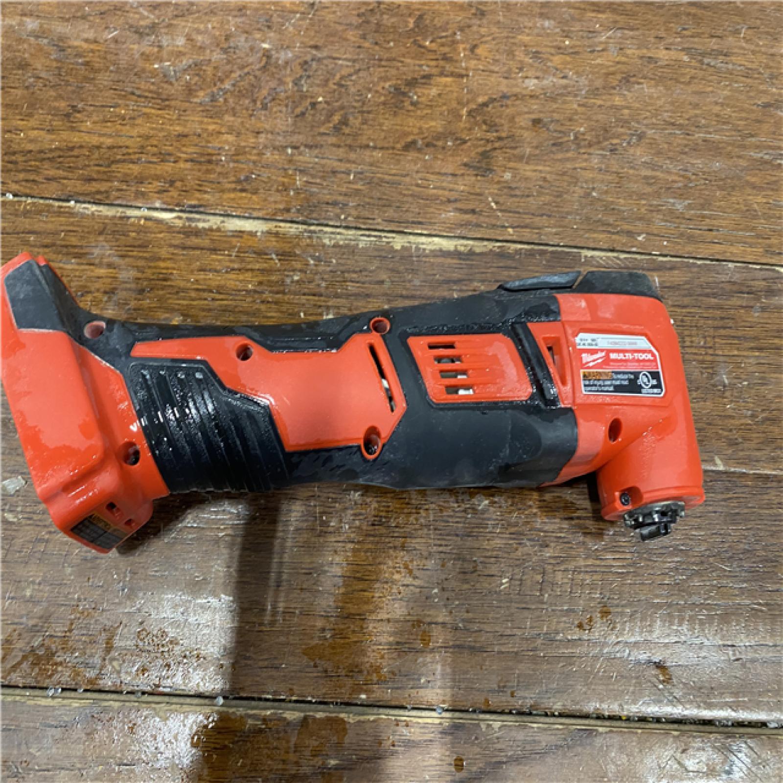 AS-IS Milwaukee 2626-20 M18 Lithium-Ion Cordless Multi-Tool (Tool Only)