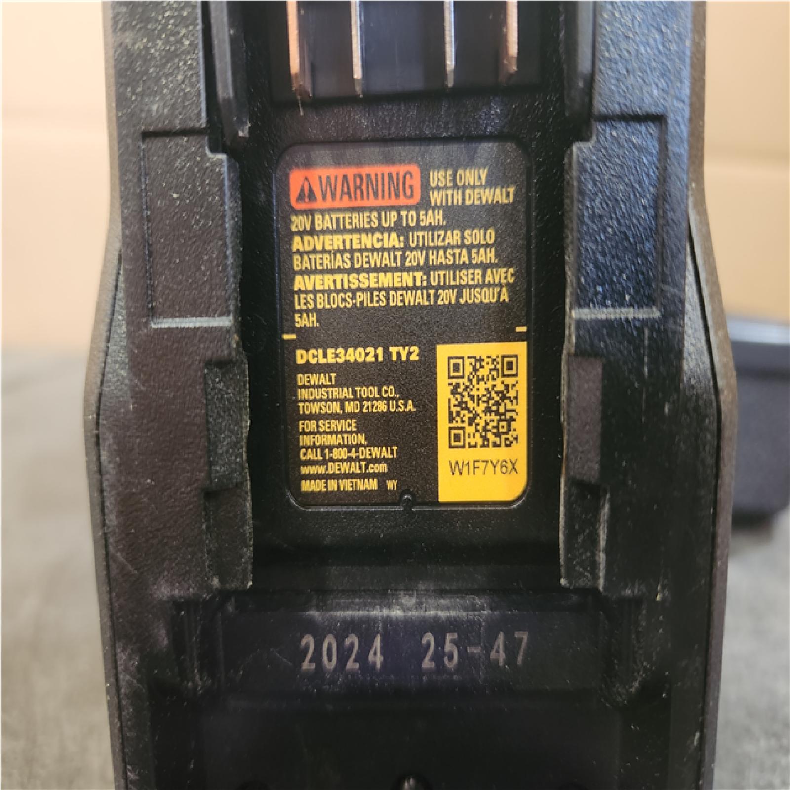 Phoenix NEW DEWALT 20V Green Cross Line Laser Level (Tool-Only)
