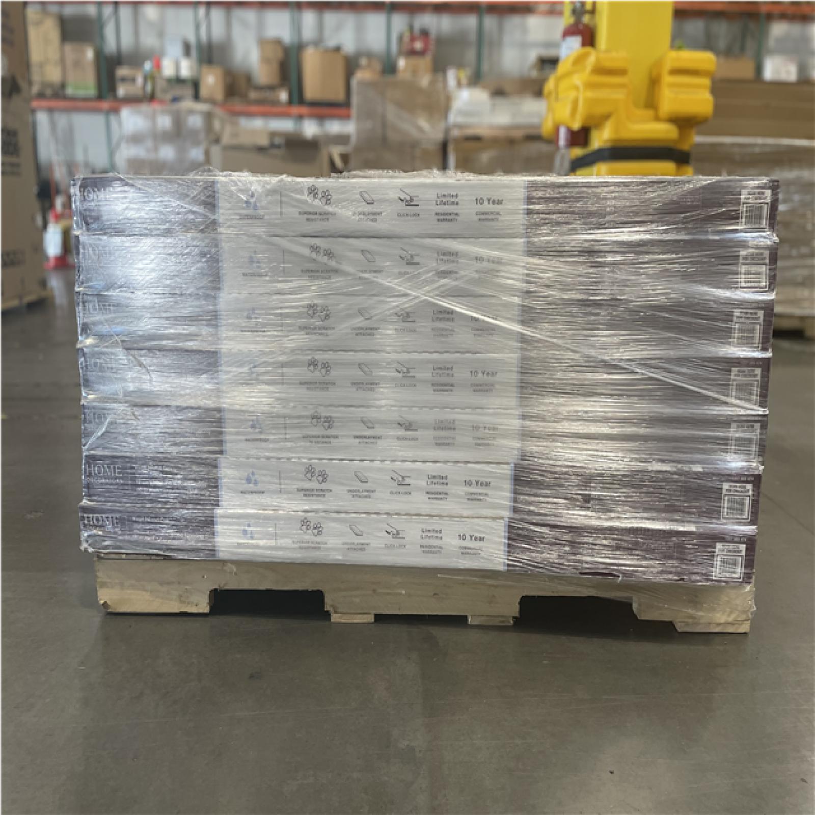 DALLAS LOCATION- HOME DECORATORS COLLECTION Virgil Island Oak Waterproof Flooring (21 UNITS)