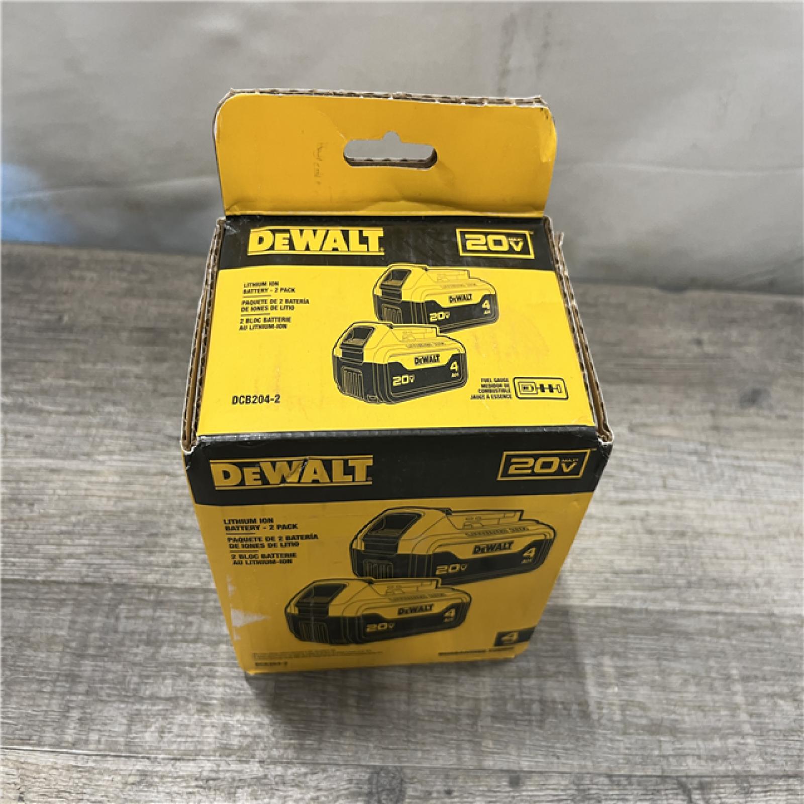 NEW - DEWALT 20V MAX Premium Lithium-Ion 4.0Ah Battery Pack (2 Pack)