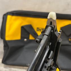 AS-IS DEWALT 20V MAX XR Lithium-Ion Cordless 2-1/2 in. 15-Gauge Finish Nailer Kit