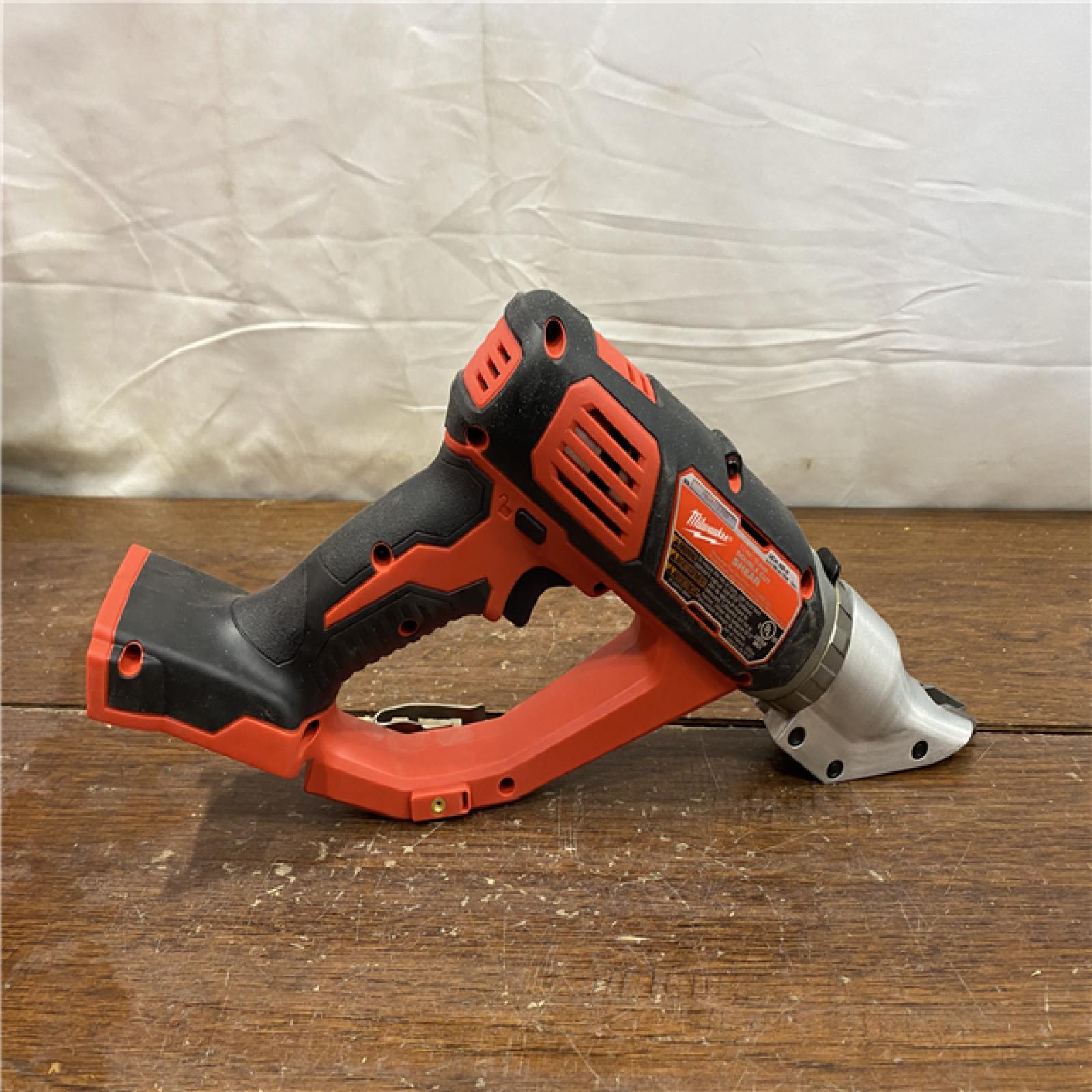 AS-IS Milwaukee M18 18-volt Lithium-ion Cordless 18-gauge Double Cut Metal Shear  Bare Tool