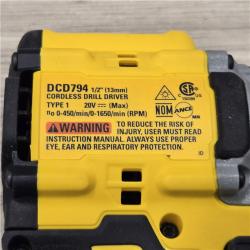 AS-IS DEWALT ATOMIC COMPACT SERIES 20V MAX* Cordless 1/2 Drill/Driver Kit