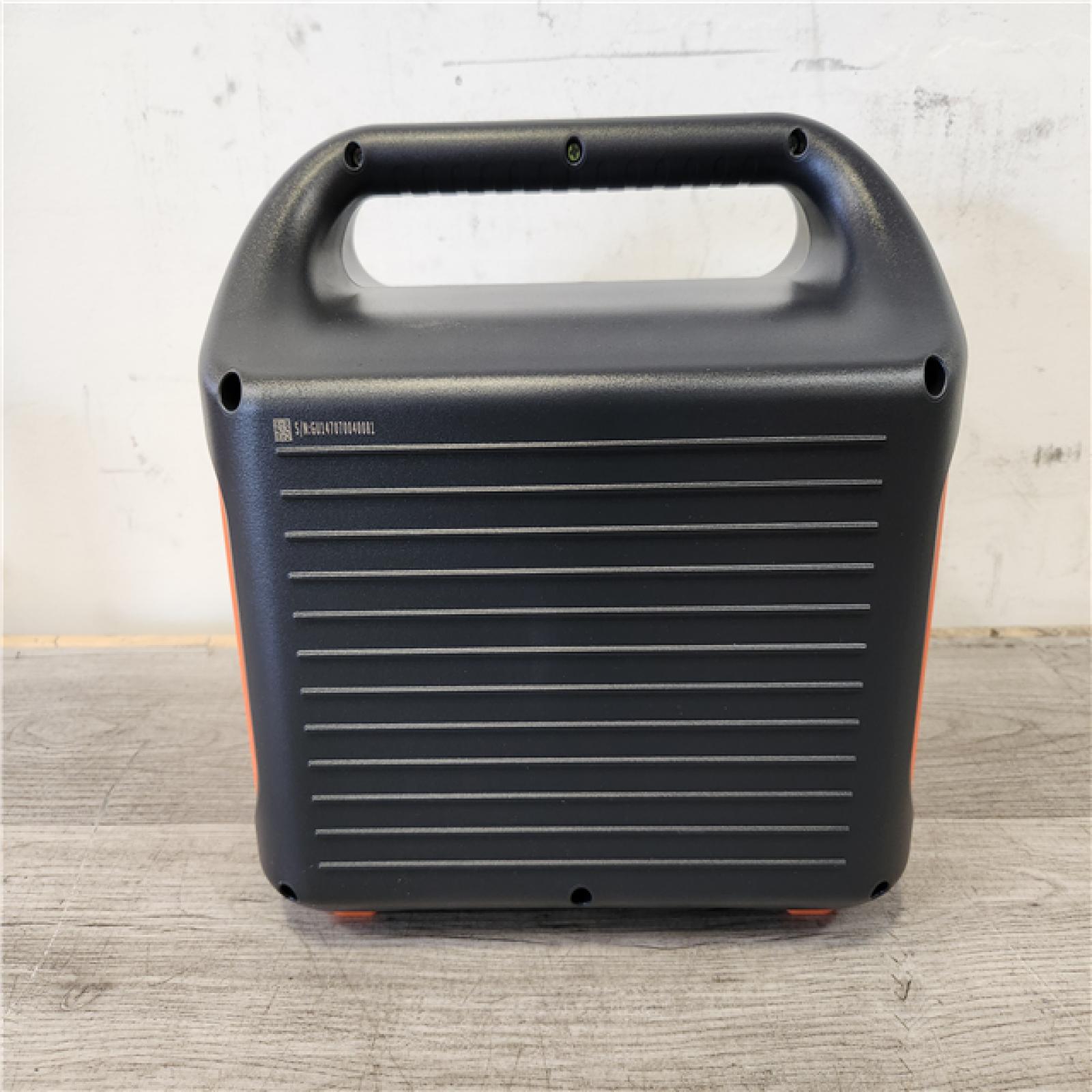 Phoenix Location LIKE NEW Jackery Explorer 880, 880Wh/1000W Model No: Explorer 880