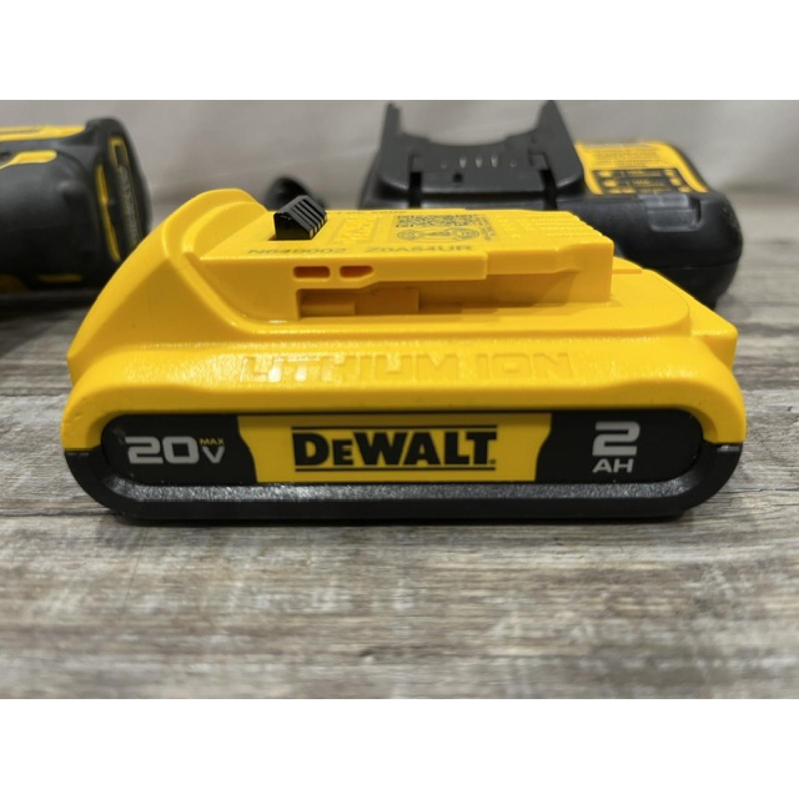 AS-IS DEWALT Atomic 20V Max Lithium-Ion Brushless Cordless Compact 1/4 in. Impact Driver Kit