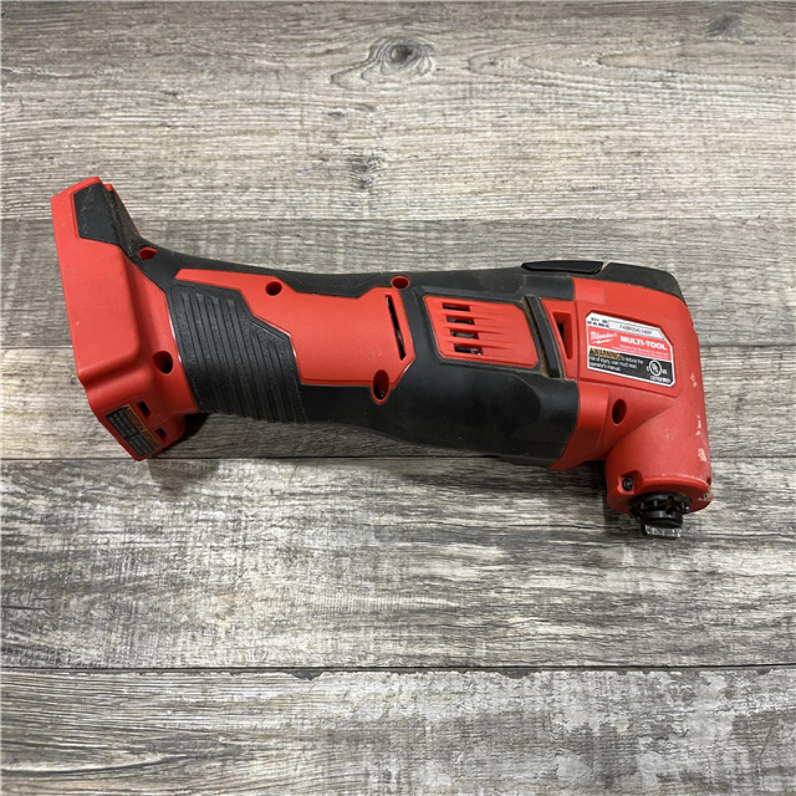 AS-IS Milwaukee 18V Lithium-Ion Cordless Oscillating Multi-Tool (Tool-Only)