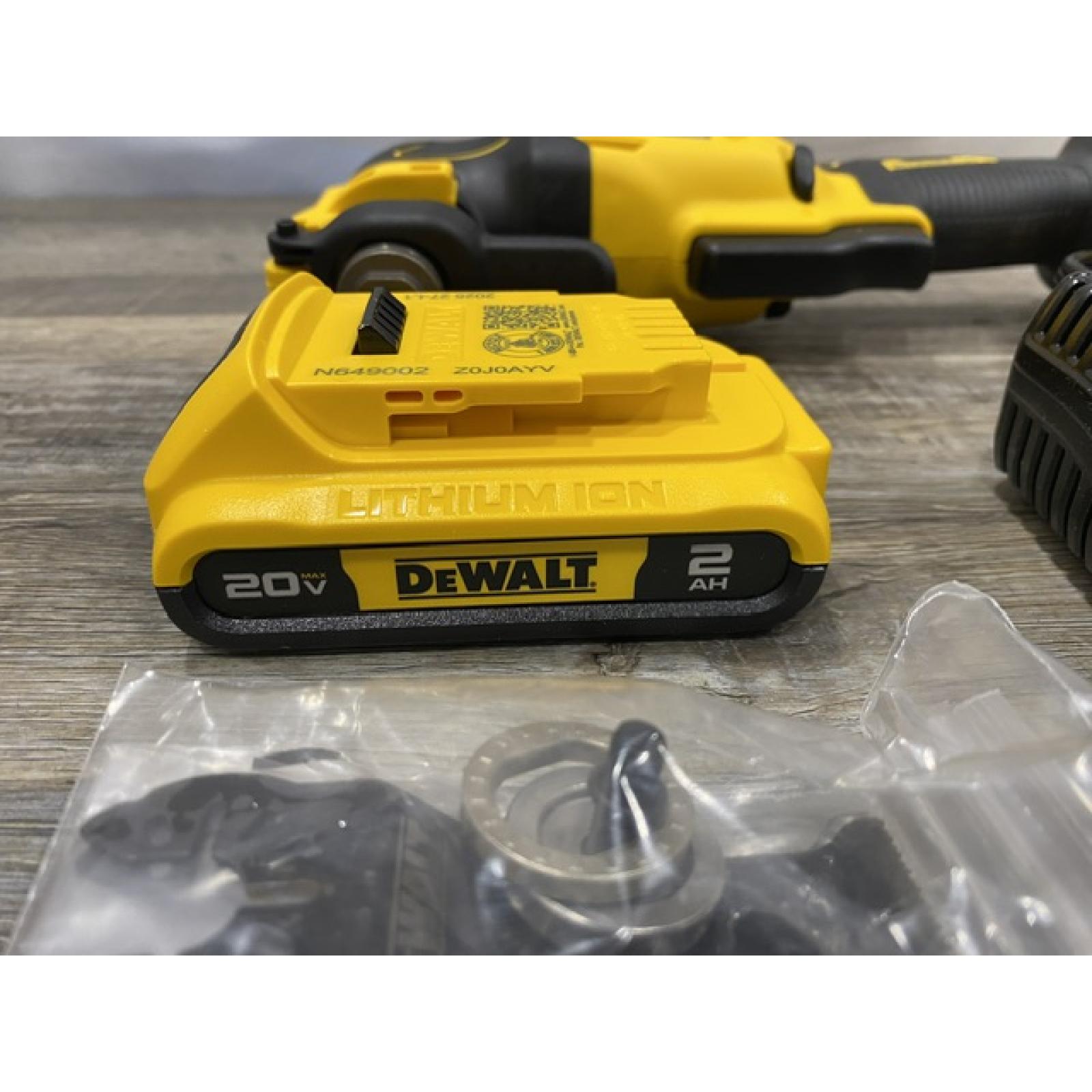 AS-IS DEWALT ATOMIC 20V MAX Cordless Brushless Oscillating Multi Tool Kit