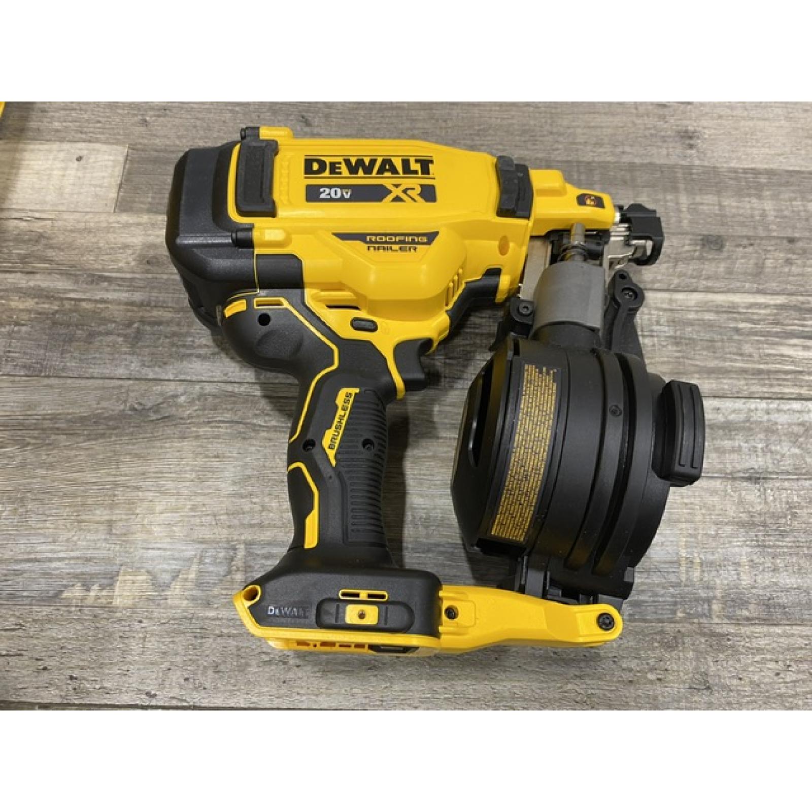 AS-IS DEWALT 20V MAX Lithium-Ion 15-Degree Electric Cordless Roofing Nailer Kit