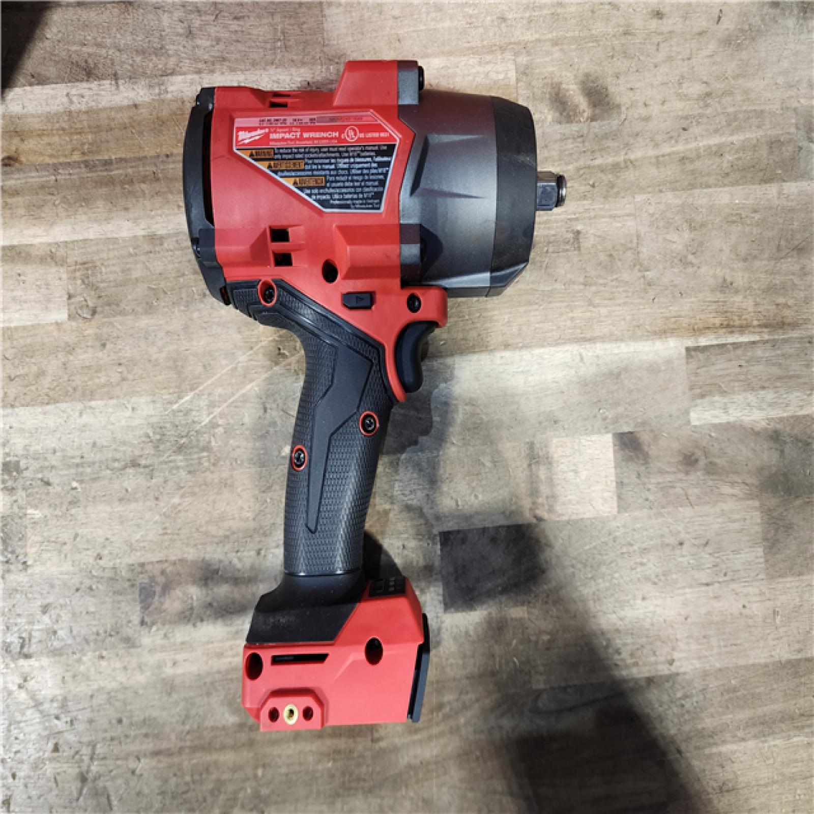 HOUSTON LOCATION - AS-IS Milwaukee FUEL 18V Lithium-Ion Brushless Cordless 1/2 in. Impact Wrench w/Friction Ring Kit