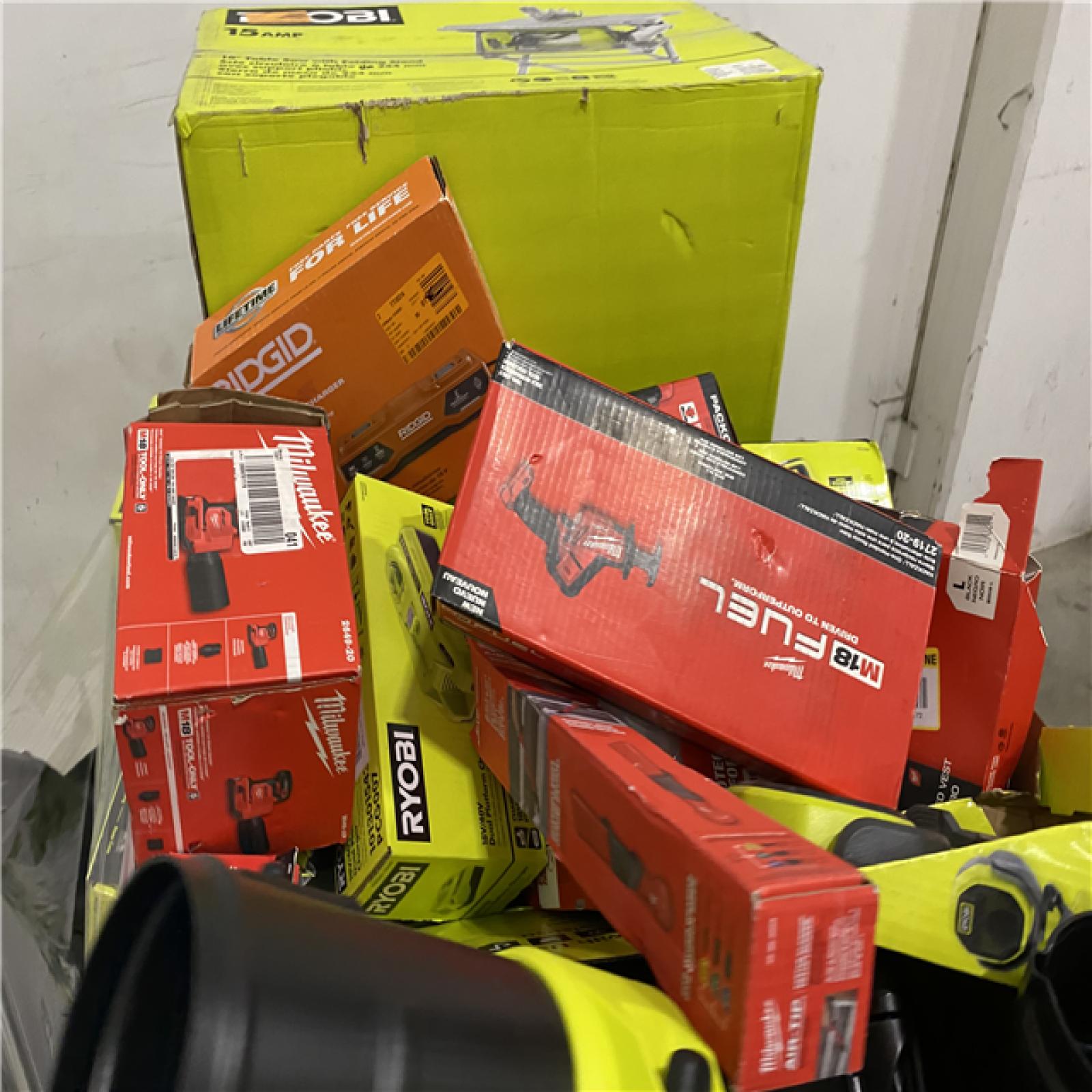 Dallas Location - As-Is Tool Pallet
