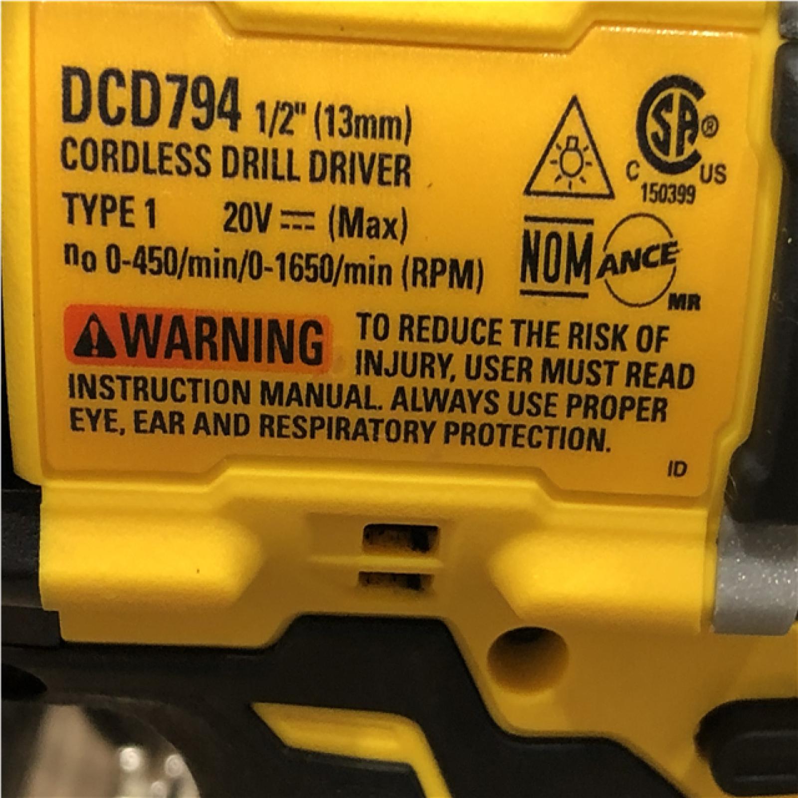 AS-IS DEWALT Atomic 20V Lithium-Ion Cordless Compact 1/2 in. Drill/Driver Kit
