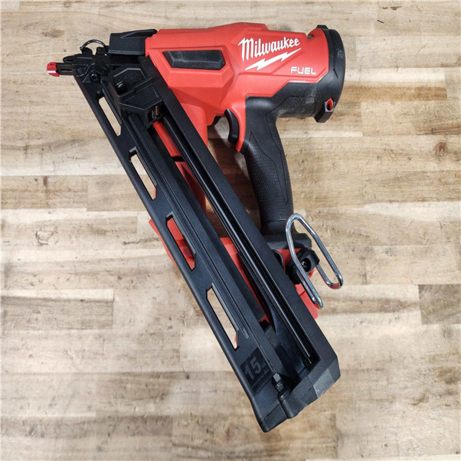 HOUSTON LOCATION - AS-IS Milwaukee FUEL 18-Volt Lithium-Ion Brushless Cordless Gen II 15-Gauge Angled Finish Nailer (Tool-Only)