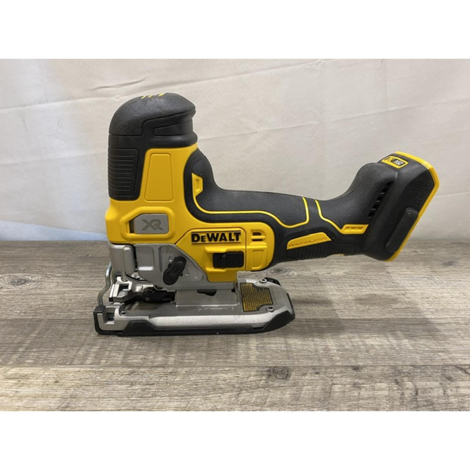 AS-IS DEWALT 20V MAX XR Cordless Barrel Grip Jigsaw (Tool Only)