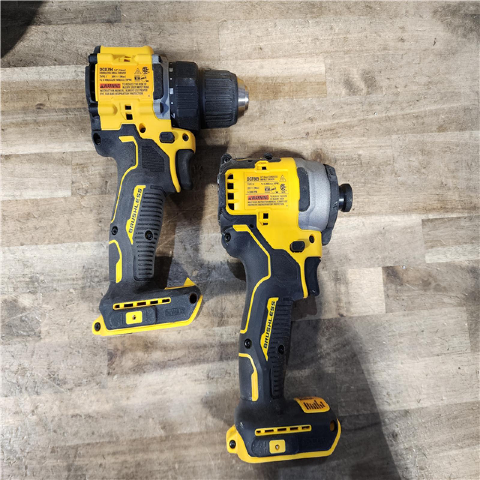 HOUSTON LOCATION - AS-IS DEWALT ATOMIC 20-Volt MAX Lithium-Ion Cordless Combo Kit