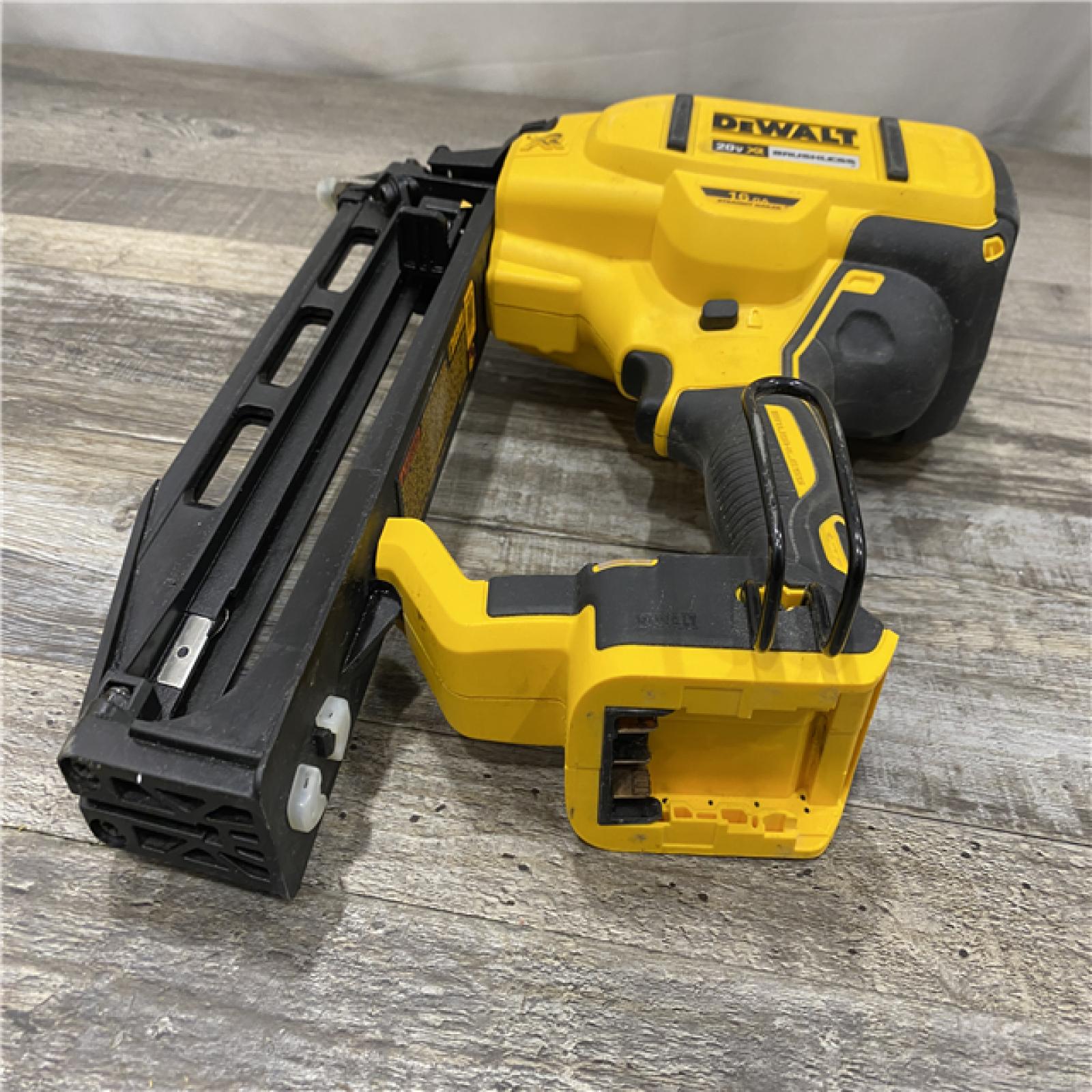 AS-IS DEWALT 20V MAX XR 16-Gauge Lithium-Ion Cordless Finish Nailer (Tool Only)