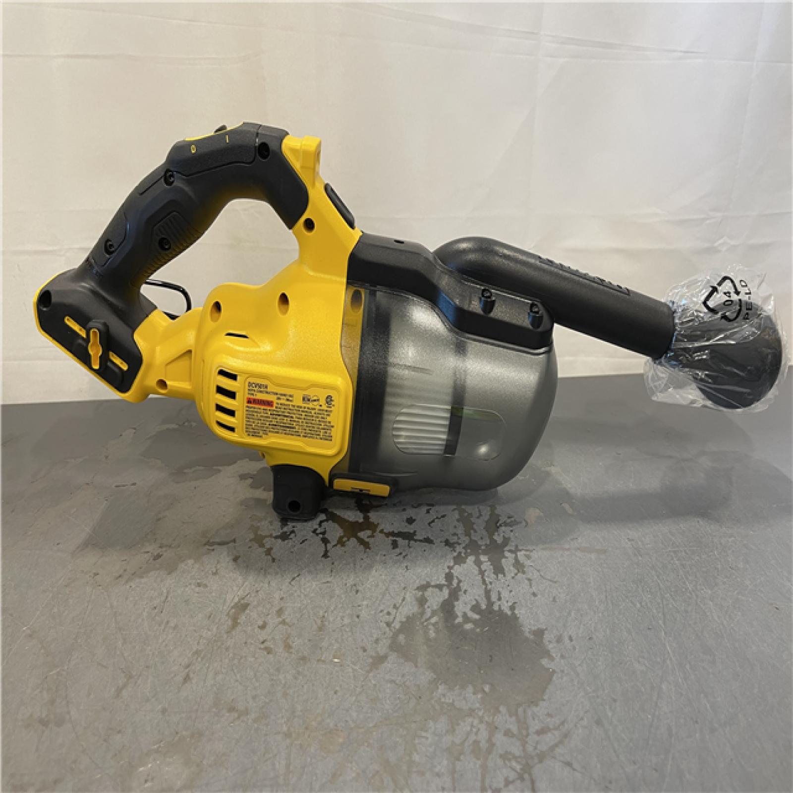AS-IS - DeWalt Bagless 20V MAX Stick Cordless General Dirt Filter Handheld Vacuum