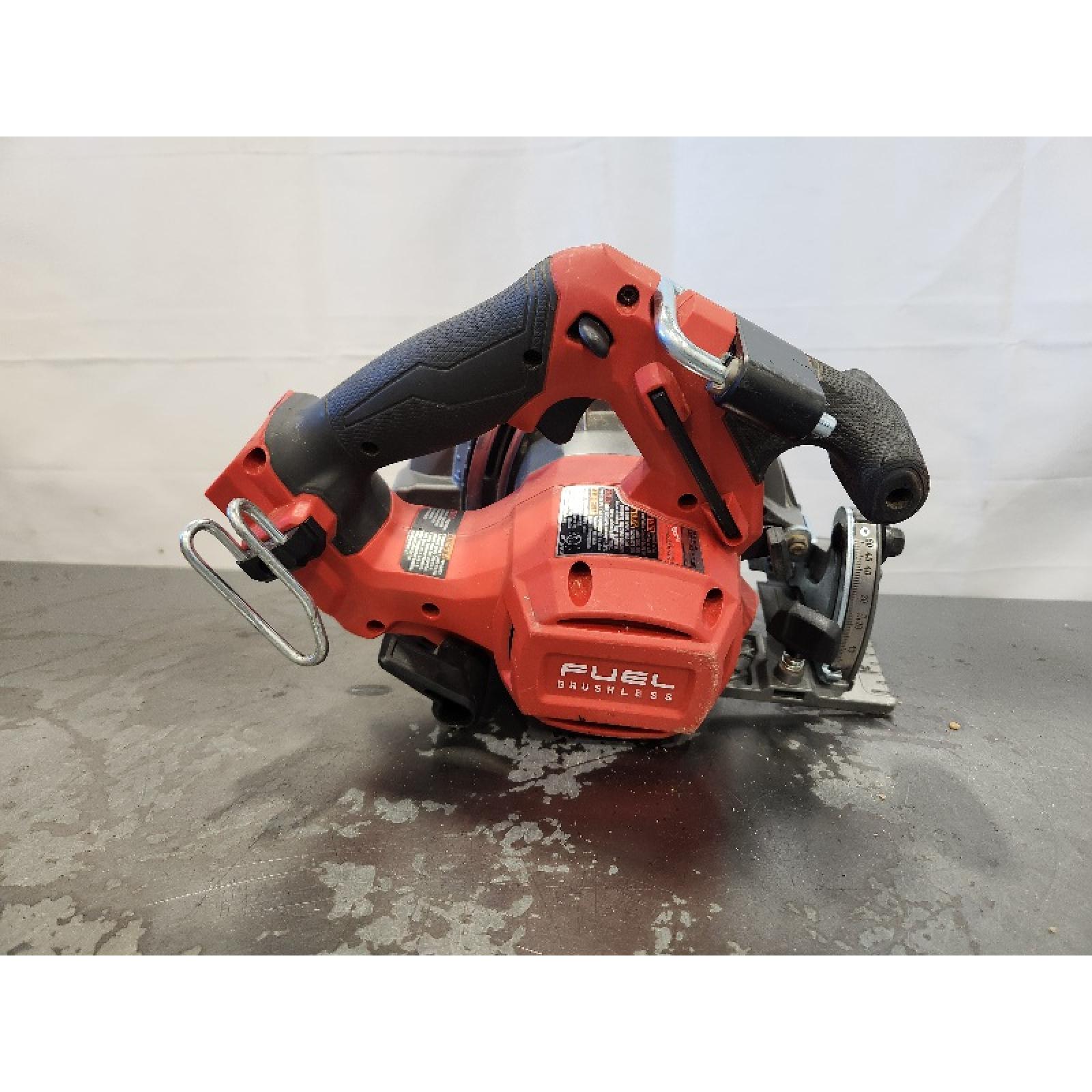 AS-IS- Milwaukee M18 FUEL 18V Lithium-Ion Brushless Cordless 6-1/2 in. Circular Saw (Tool-Only)