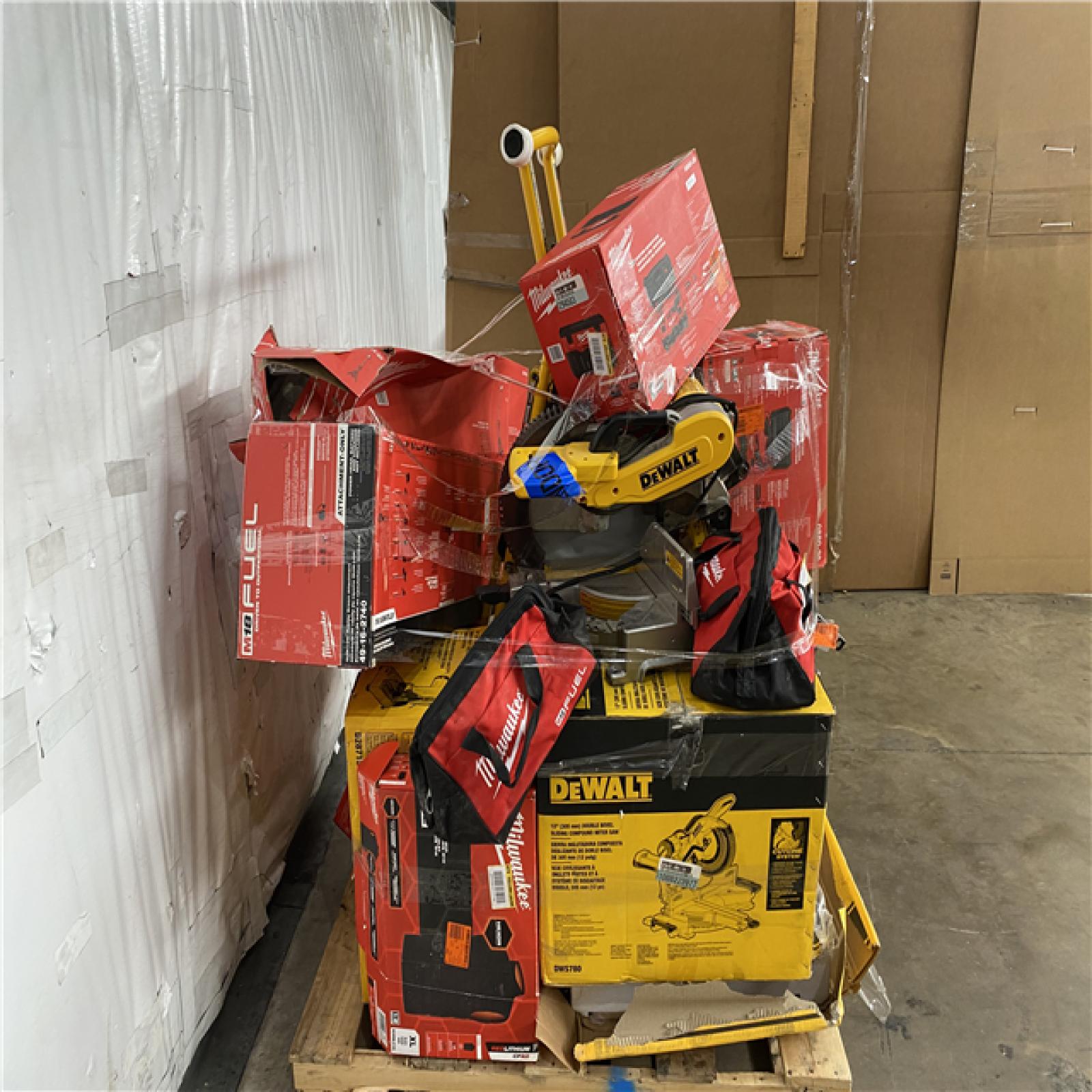 Houston Location AS IS - Tool Pallet