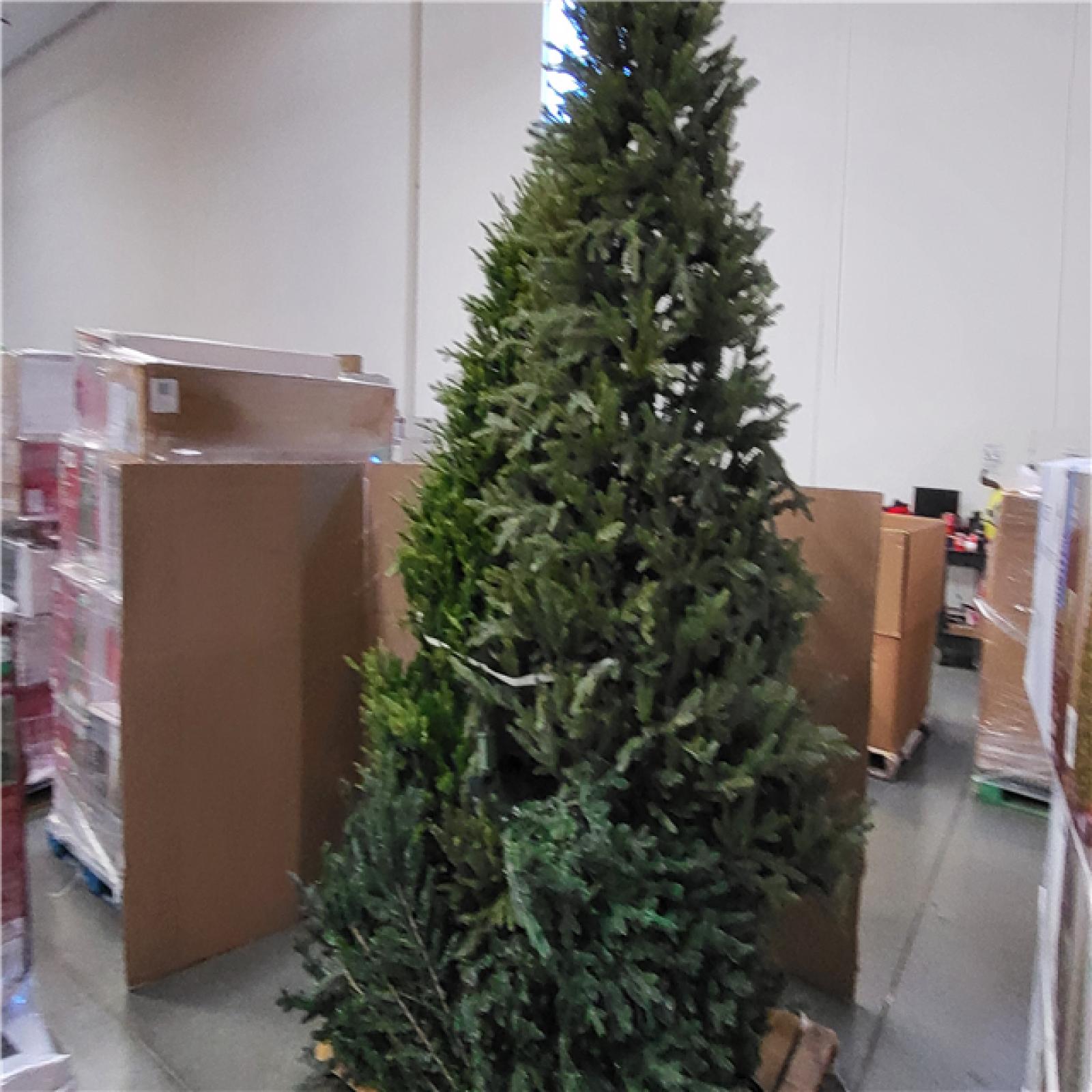 California AS-IS Holiday Pallet