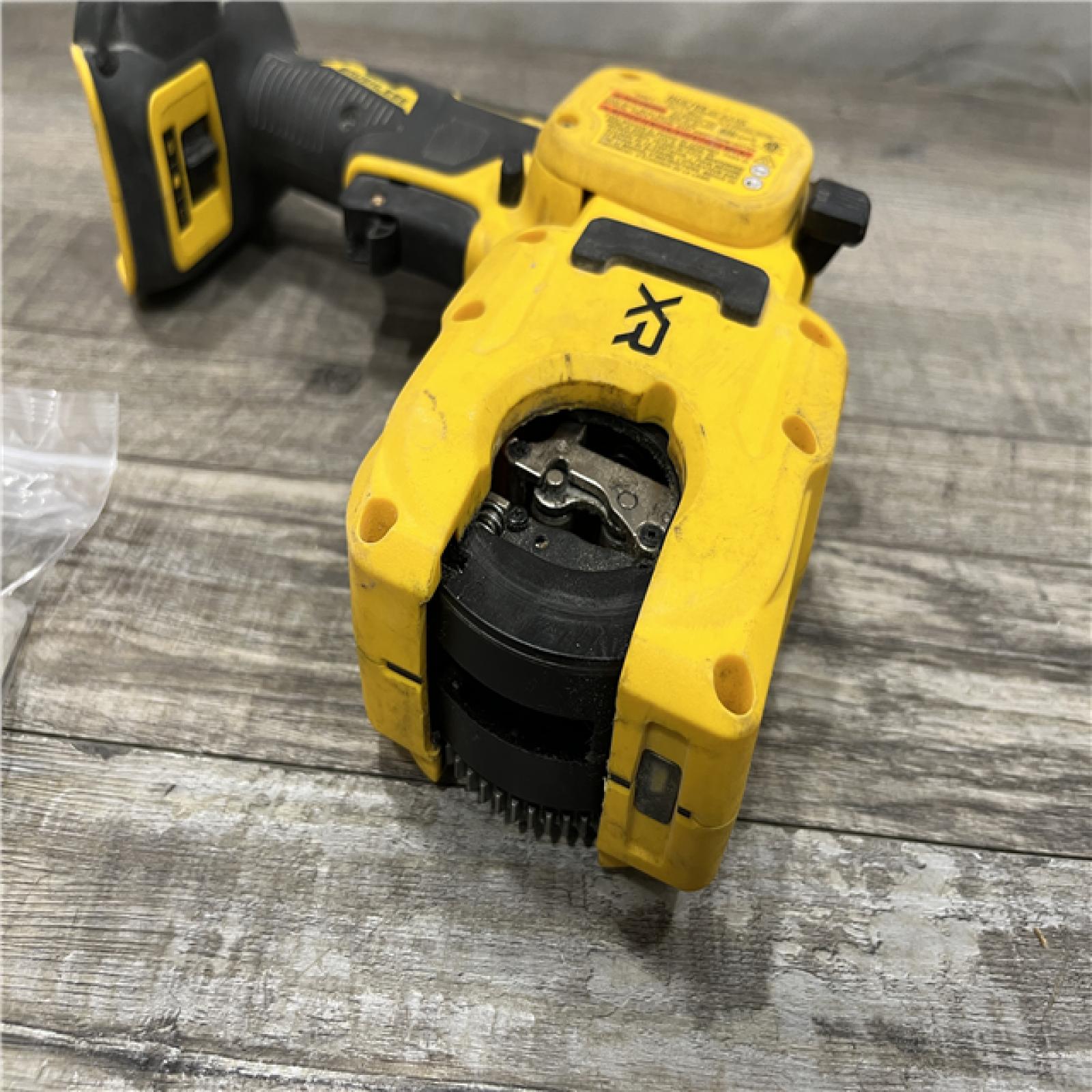 AS-IS DEWALT 20-Volt MAX XR Copper Cutter (Tool Only)