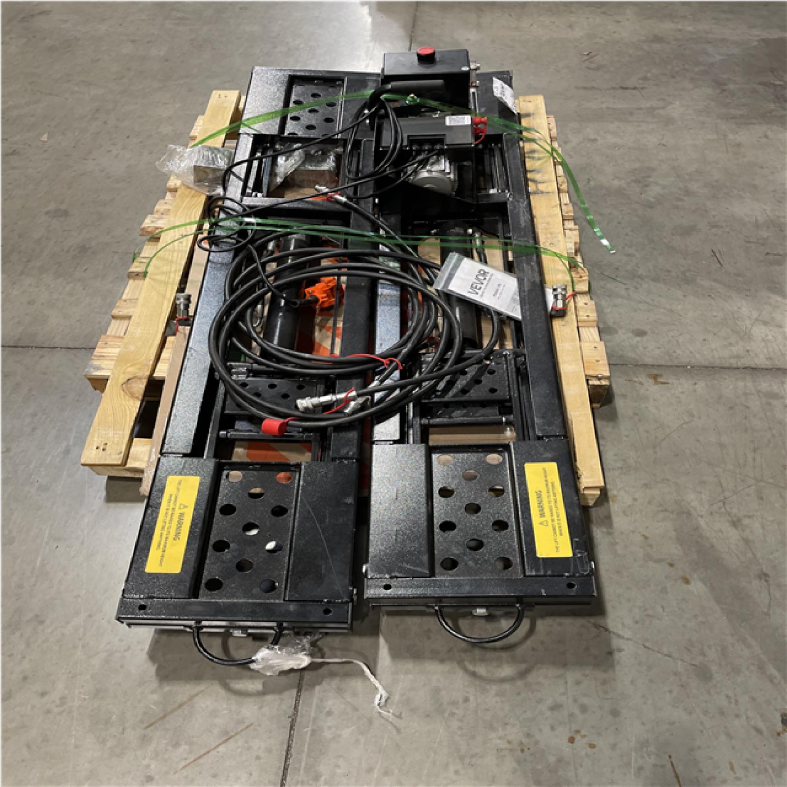 DALLAS LOCATION- SKYSHALO Vevor JT-9000 lbs. Portable Car Lift 28 in. Max Height