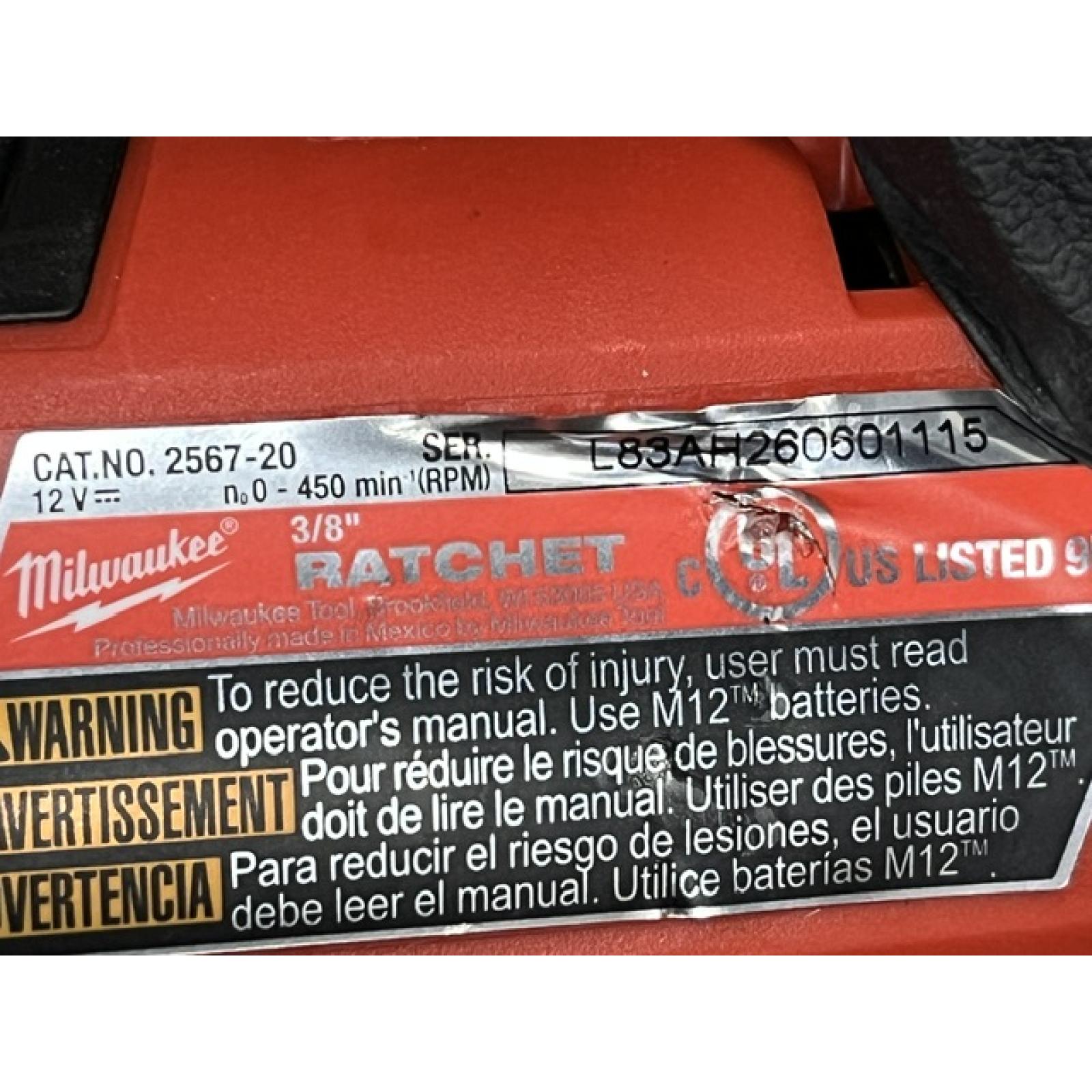 AS-IS Milwaukee FUEL 18V Cordless Mid Torque 1/2 in. Impact Wrench w/ 12 FUEL 3/8 in. Ratchet Combo Kit