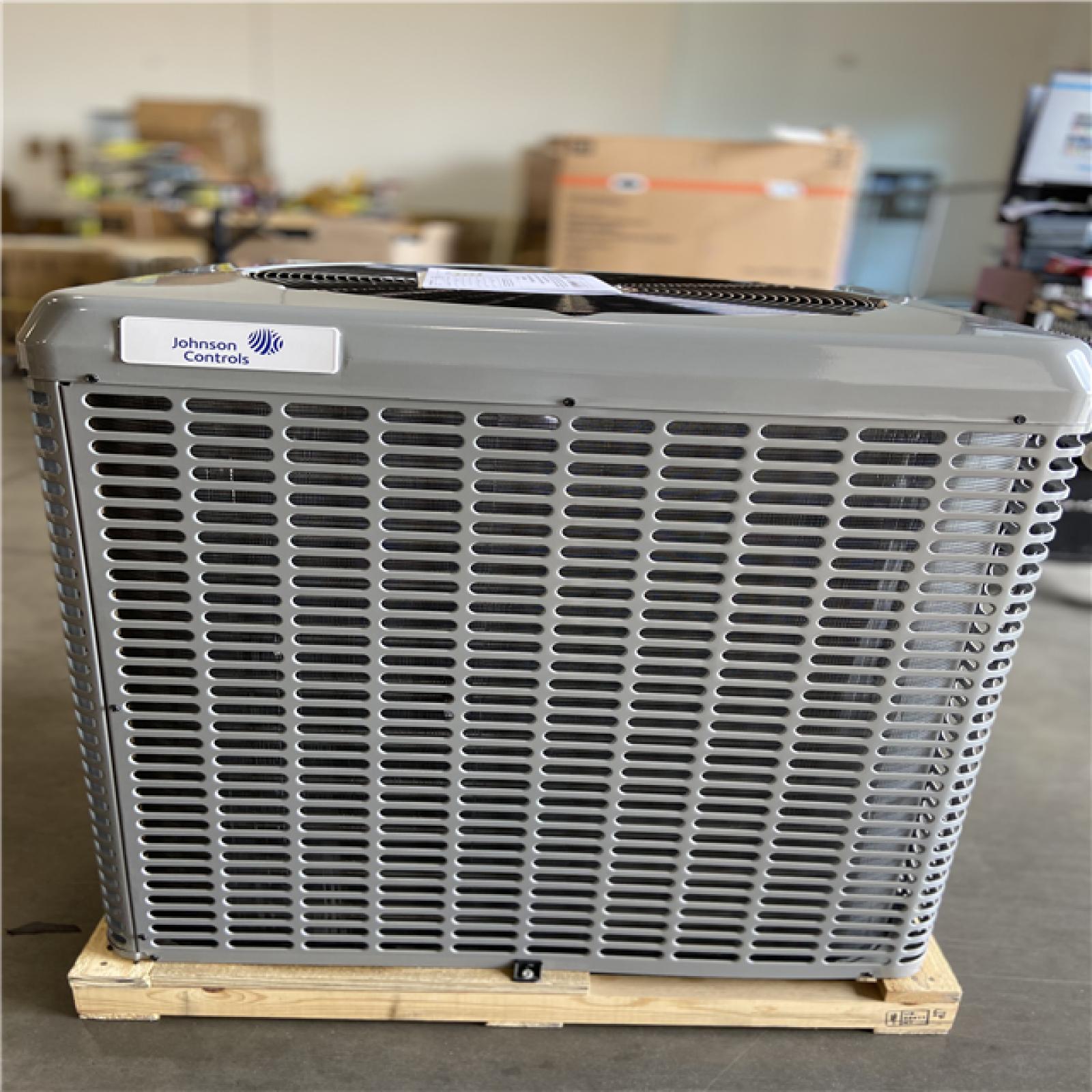 DALLAS LOCATION - Johnson Controls 4 Ton 15.2seer/7.8 Hspf 2-Stage Heat Pump