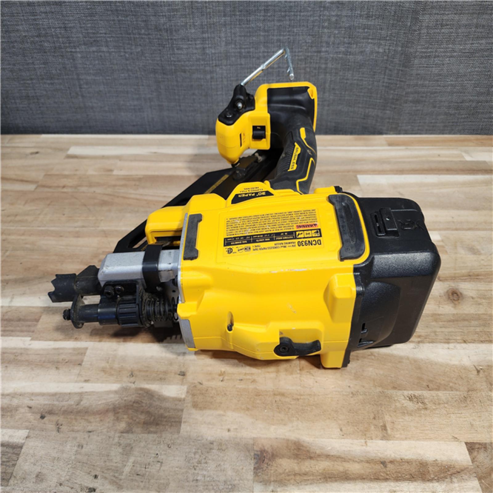HOUSTON LOCATION - AS-IS DEWALT 20V 30 Degree Cordless Framing Nailer (Tool-Only)