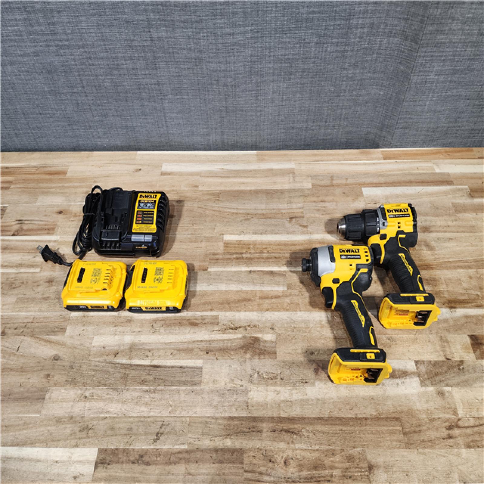 HOUSTON LOCATION - AS-IS DEWALT 2 TOOL COMBO KIT W/ (2) BATTERY & CHARGER