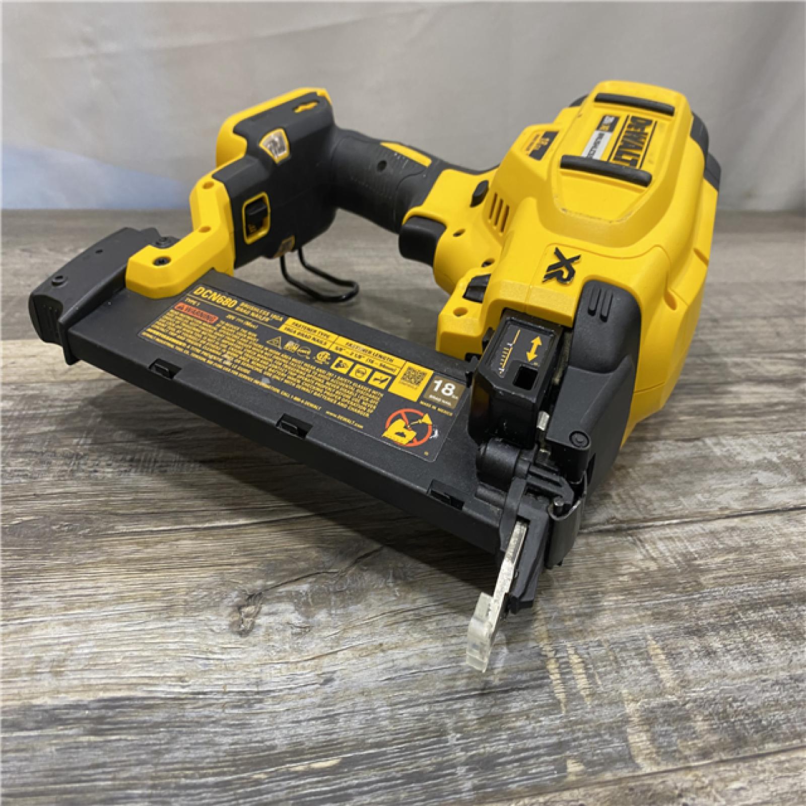 AS-IS DEWALT 20V MAX XR Lithium-Ion Electric Cordless 18-Gauge Brad Nailer (Tool Only)