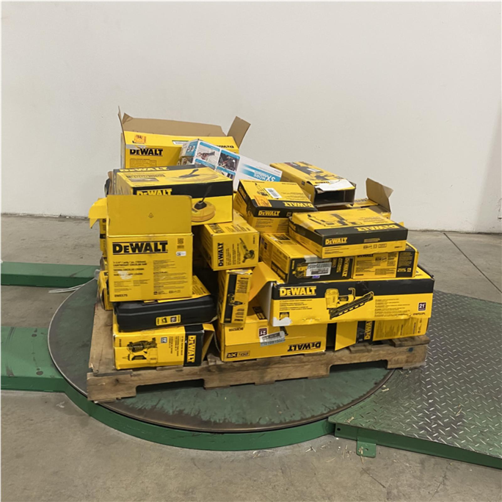 Dallas Location - As-Is Tool Pallet