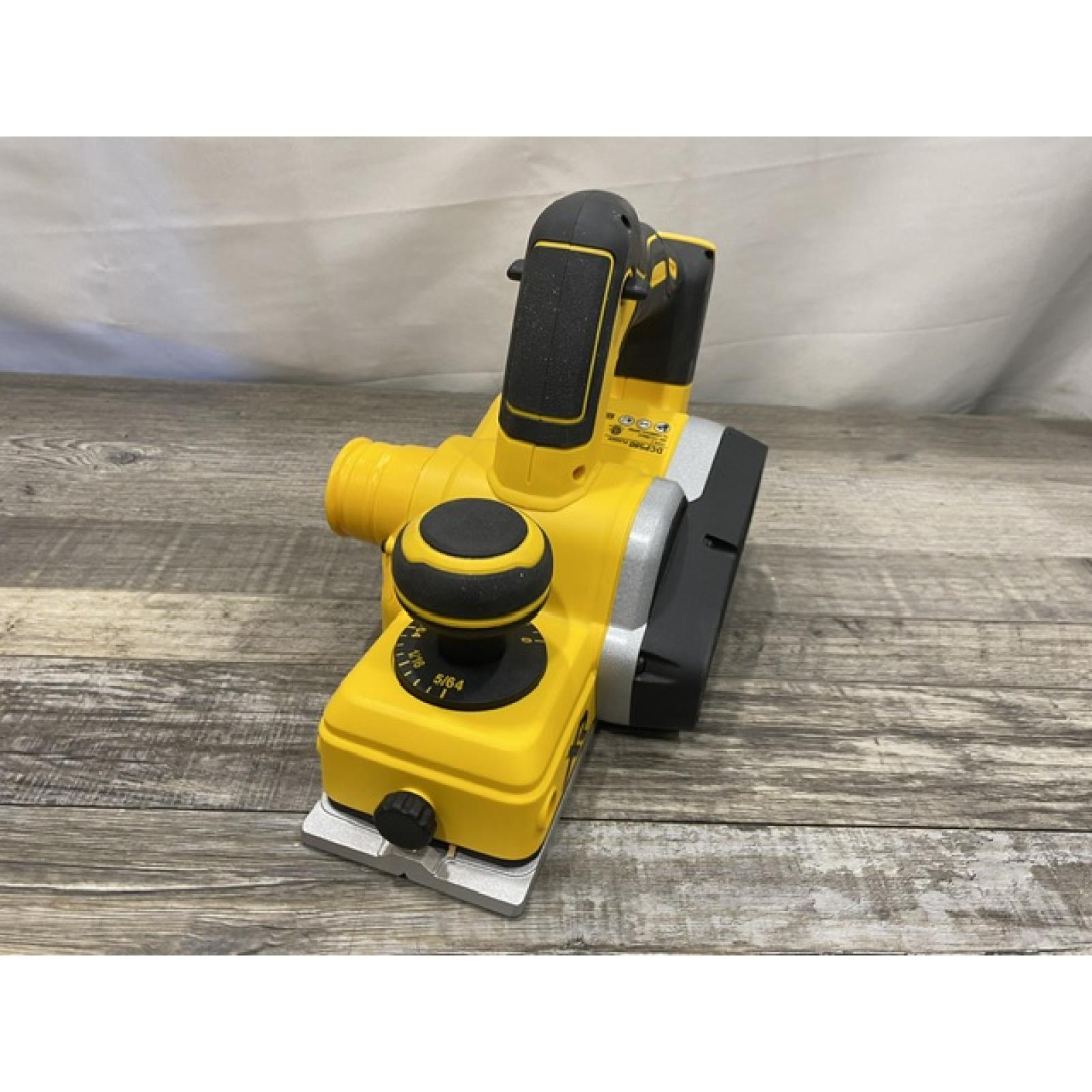 AS-IS DEWALT 20V MAX XR Cordless Brushless 3-1/4 in. Planer (Tool Only)