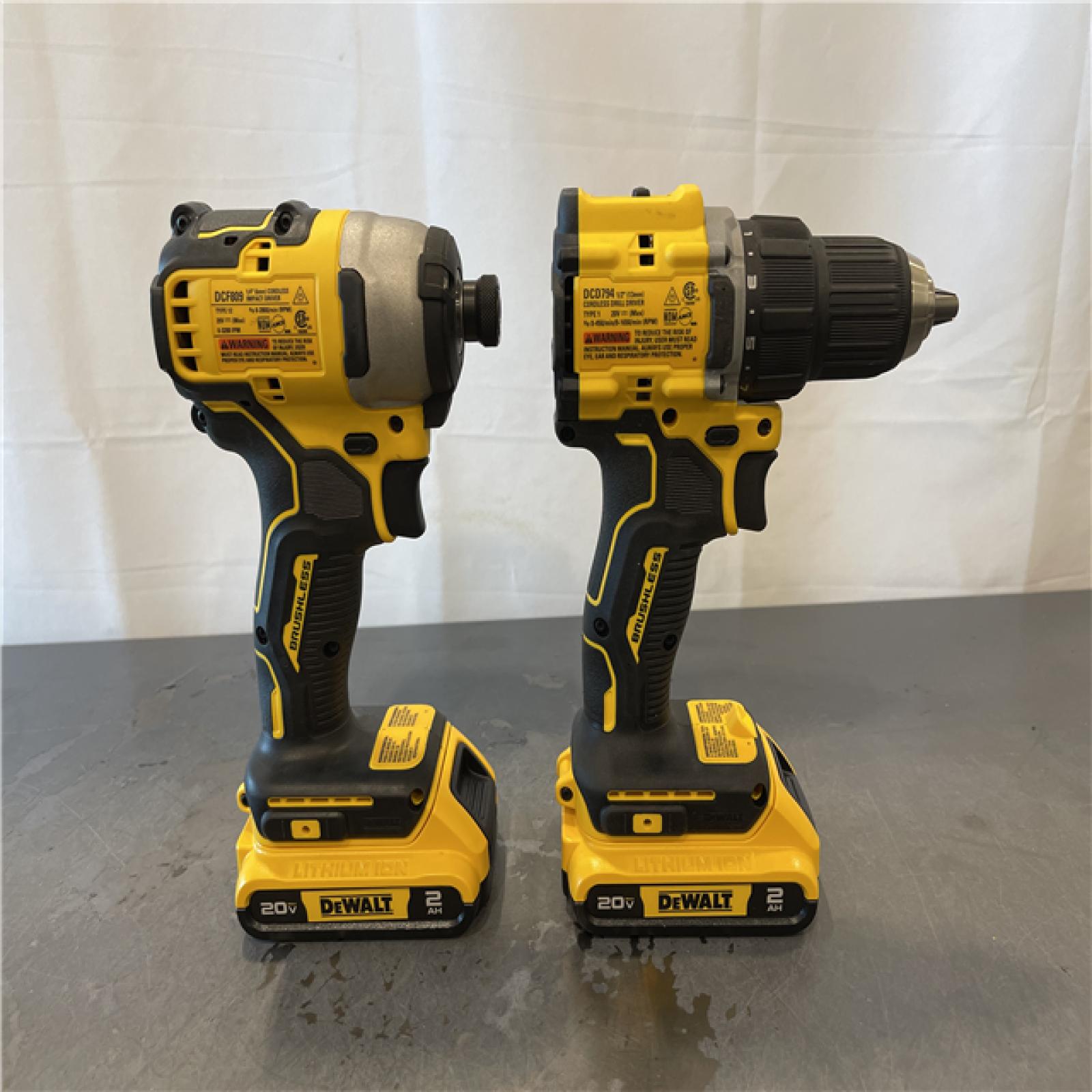 AS-IS - Dewalt ATOMIC 20-Volt MAX Lithium-Ion Cordless Combo Kit