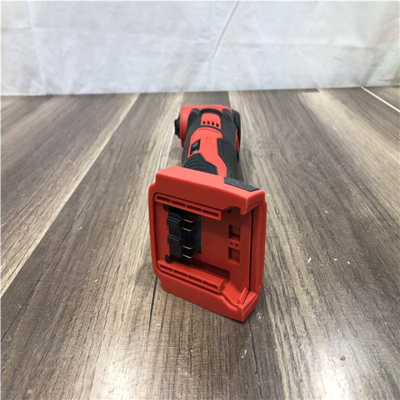 AS-IS Milwaukee 18V Lithium-Ion Cordless Oscillating Multi-Tool (Tool-Only)