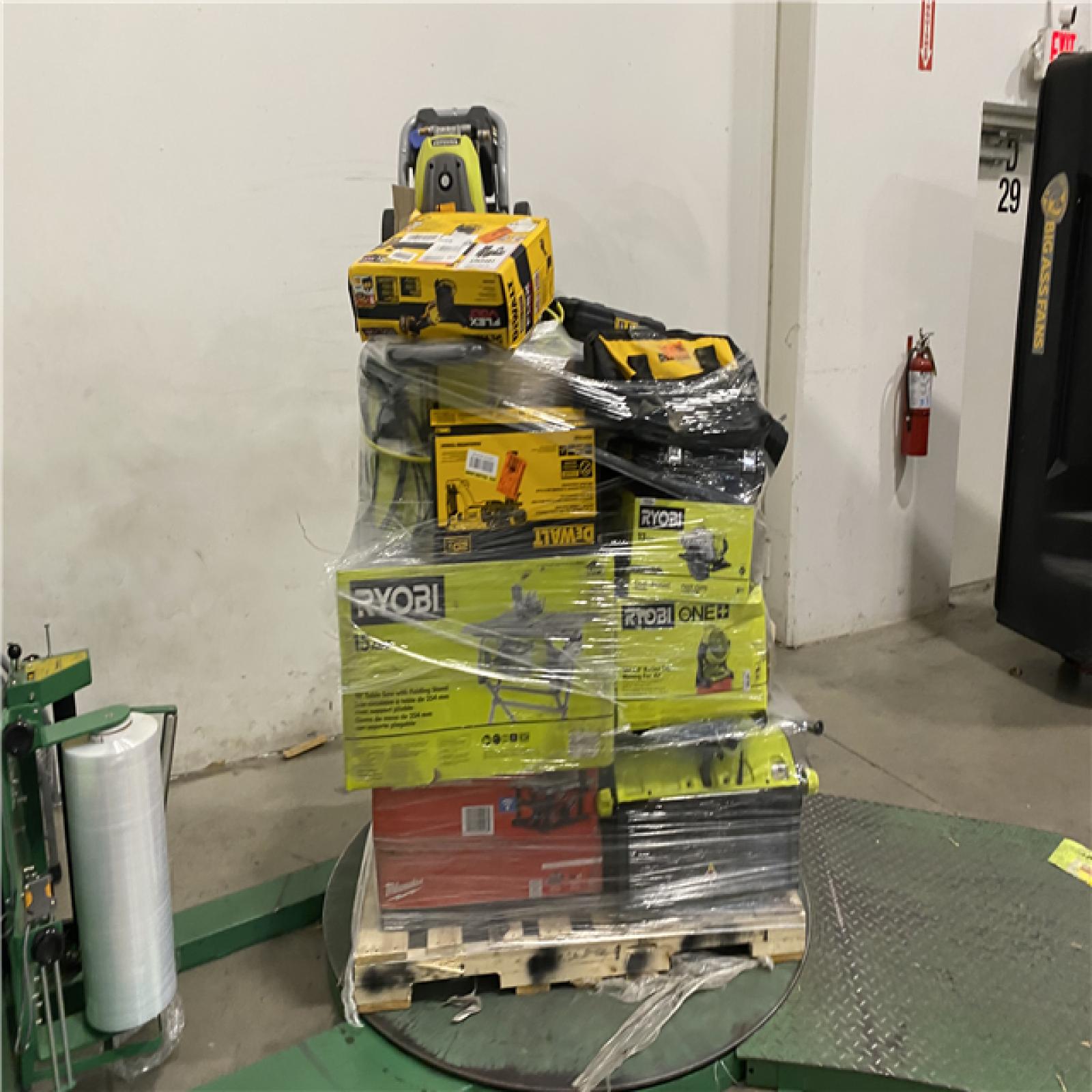 Dallas Location - As-Is Tool Pallet